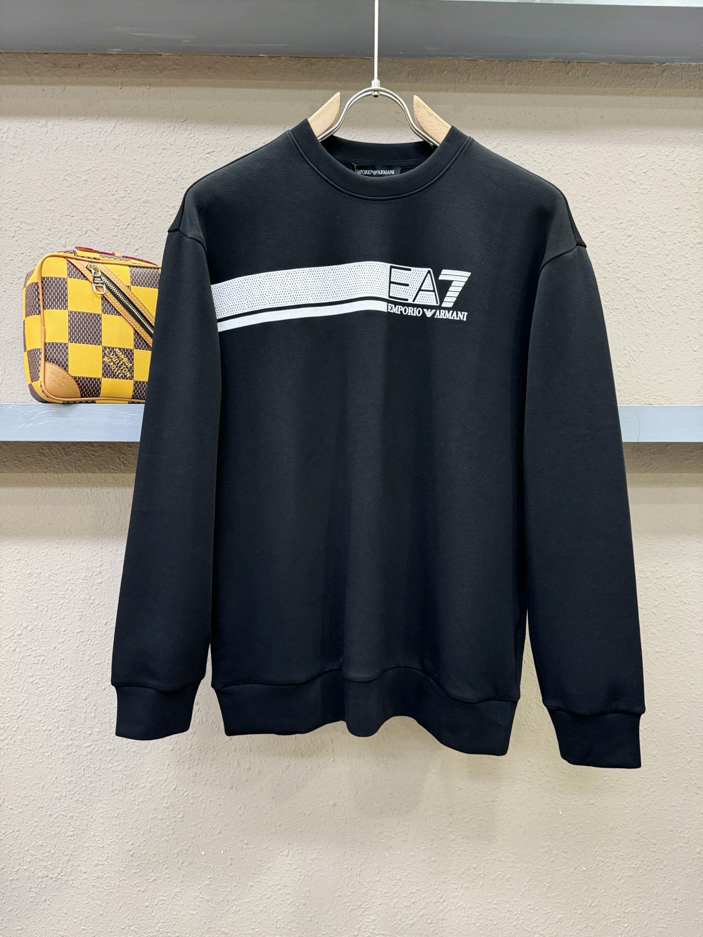 Armani 阿玛尼 秋季新品 长袖卫衣，经典Logo设计，百搭款 官网同步发售 定制面料，柔软细腻，亲