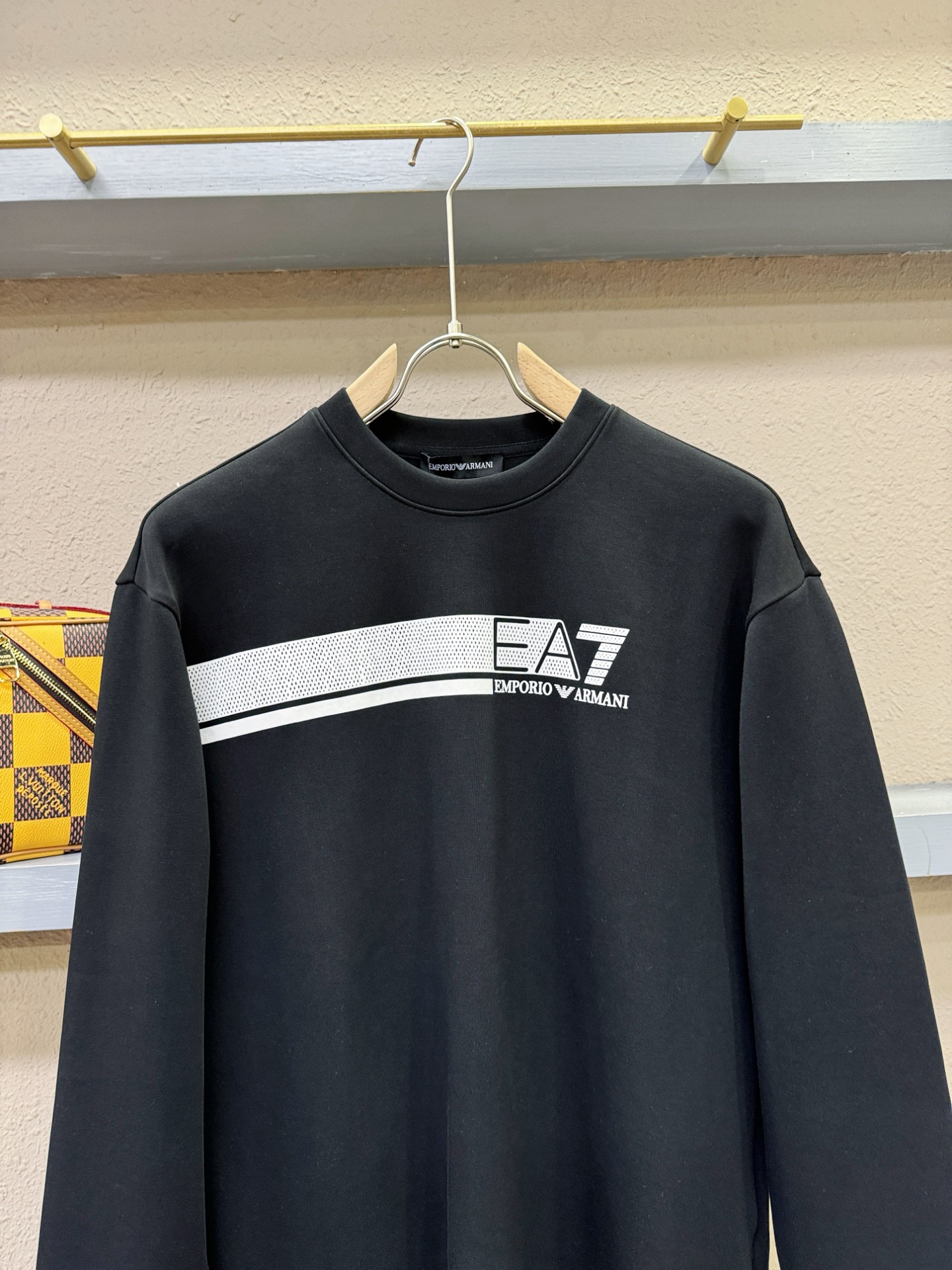 Armani 阿玛尼 秋季新品 长袖卫衣，经典Logo设计，百搭款 官网同步发售 定制面料，柔软细腻，亲