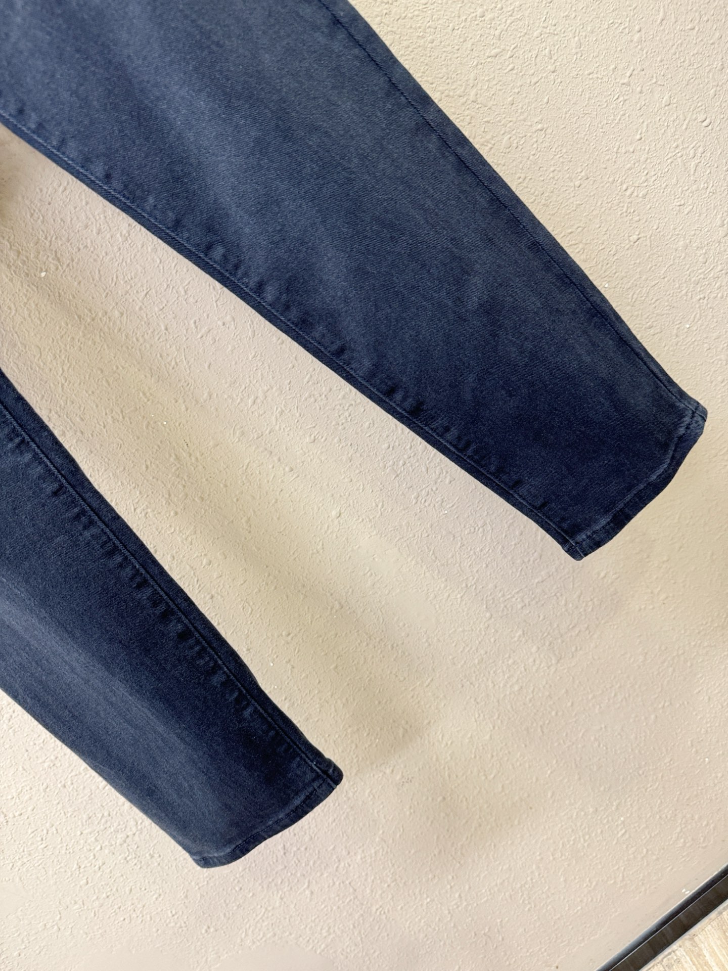 Gucci古奇 2025专柜新品，原版牛仔裤 原版重工打造，品牌经典LOGO设计，三标齐全！原版五金辅料