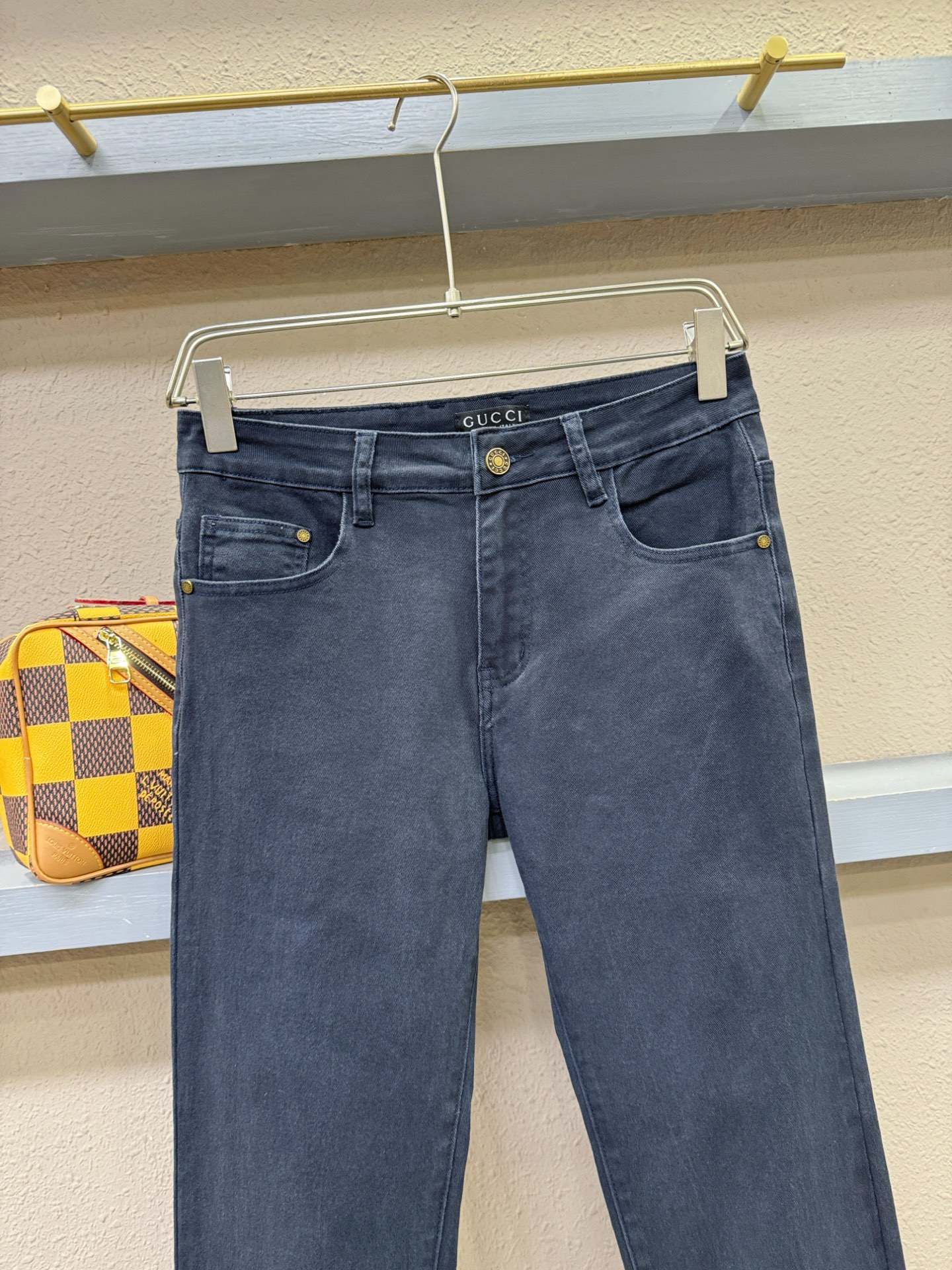 Gucci古奇 2025专柜新品，原版牛仔裤 原版重工打造，品牌经典LOGO设计，三标齐全！原版五金辅料