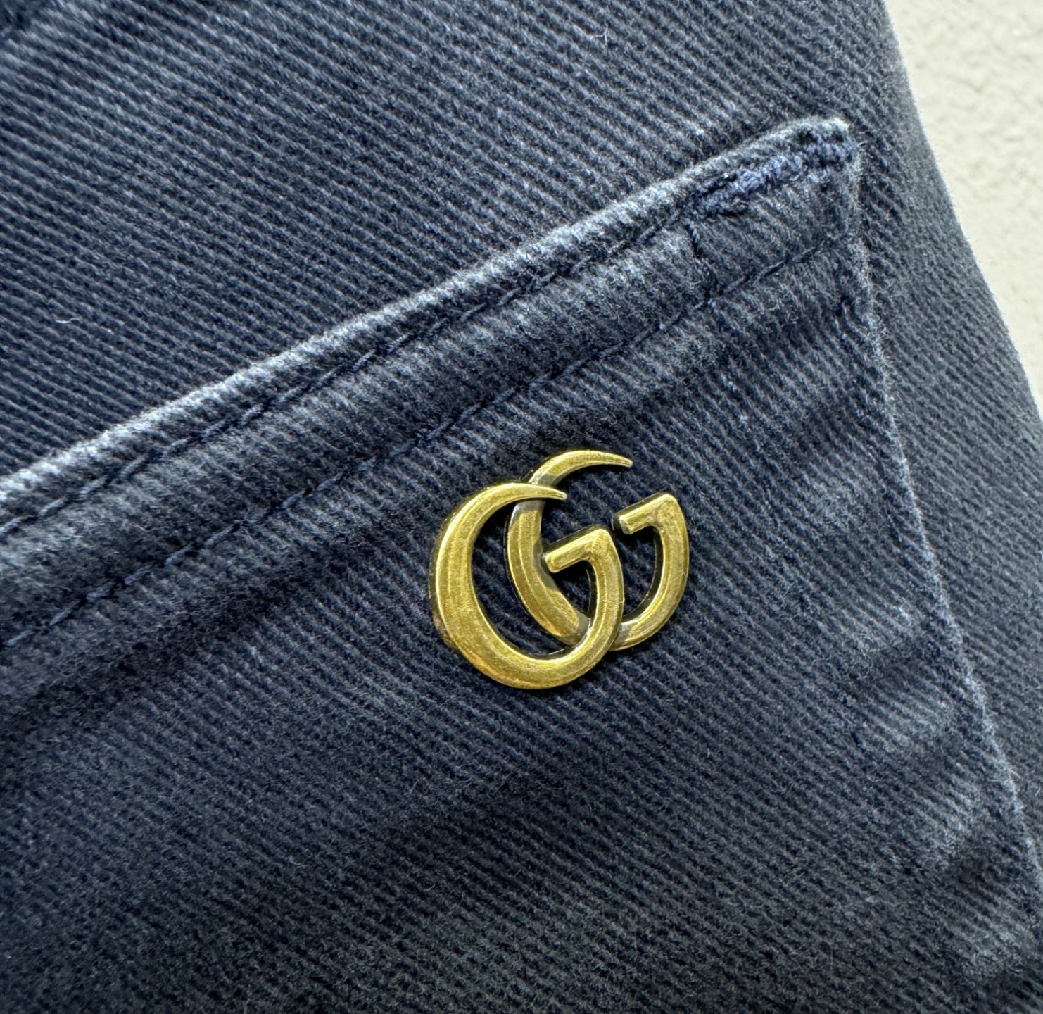 Gucci古奇 2025专柜新品，原版牛仔裤 原版重工打造，品牌经典LOGO设计，三标齐全！原版五金辅料