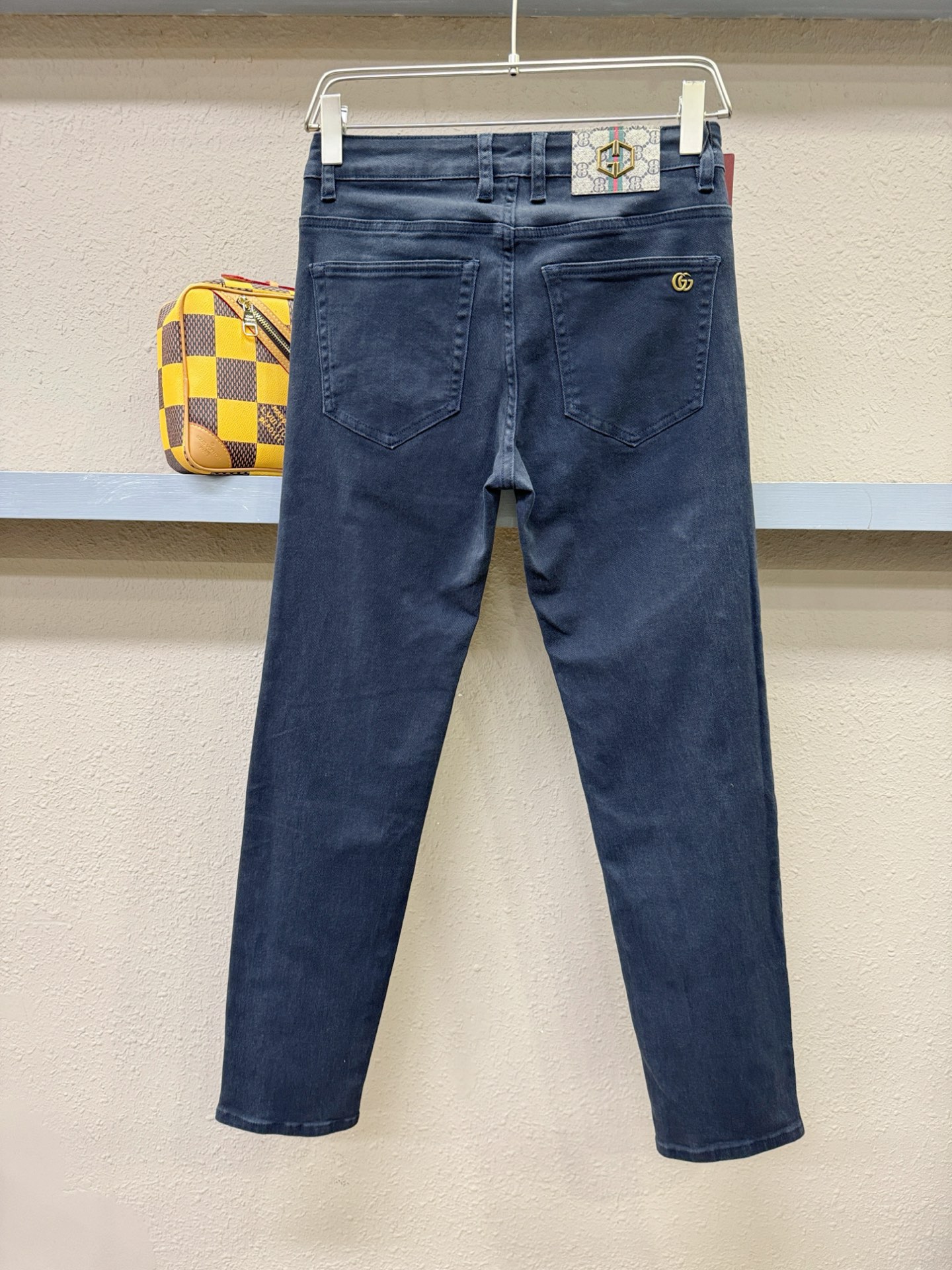 Gucci古奇 2025专柜新品，原版牛仔裤 原版重工打造，品牌经典LOGO设计，三标齐全！原版五金辅料