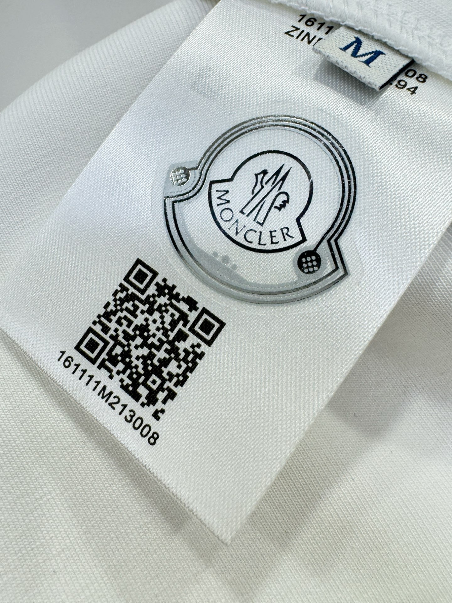 Moncler蒙口 秋季新品 长袖卫衣，经典Logo设计，百搭款 官网同步发售 定制面料，柔软细腻，亲肤