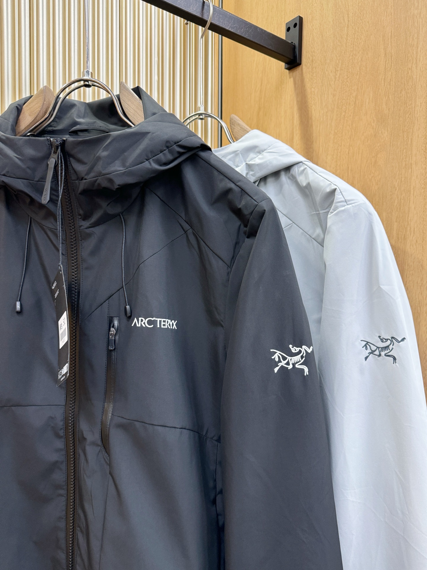 ARC‘TERYX/始祖鸟 2025秋冬新款夹克外套，原单狠货 意大利进口面料时尚夹克外套。欧洲专柜同步