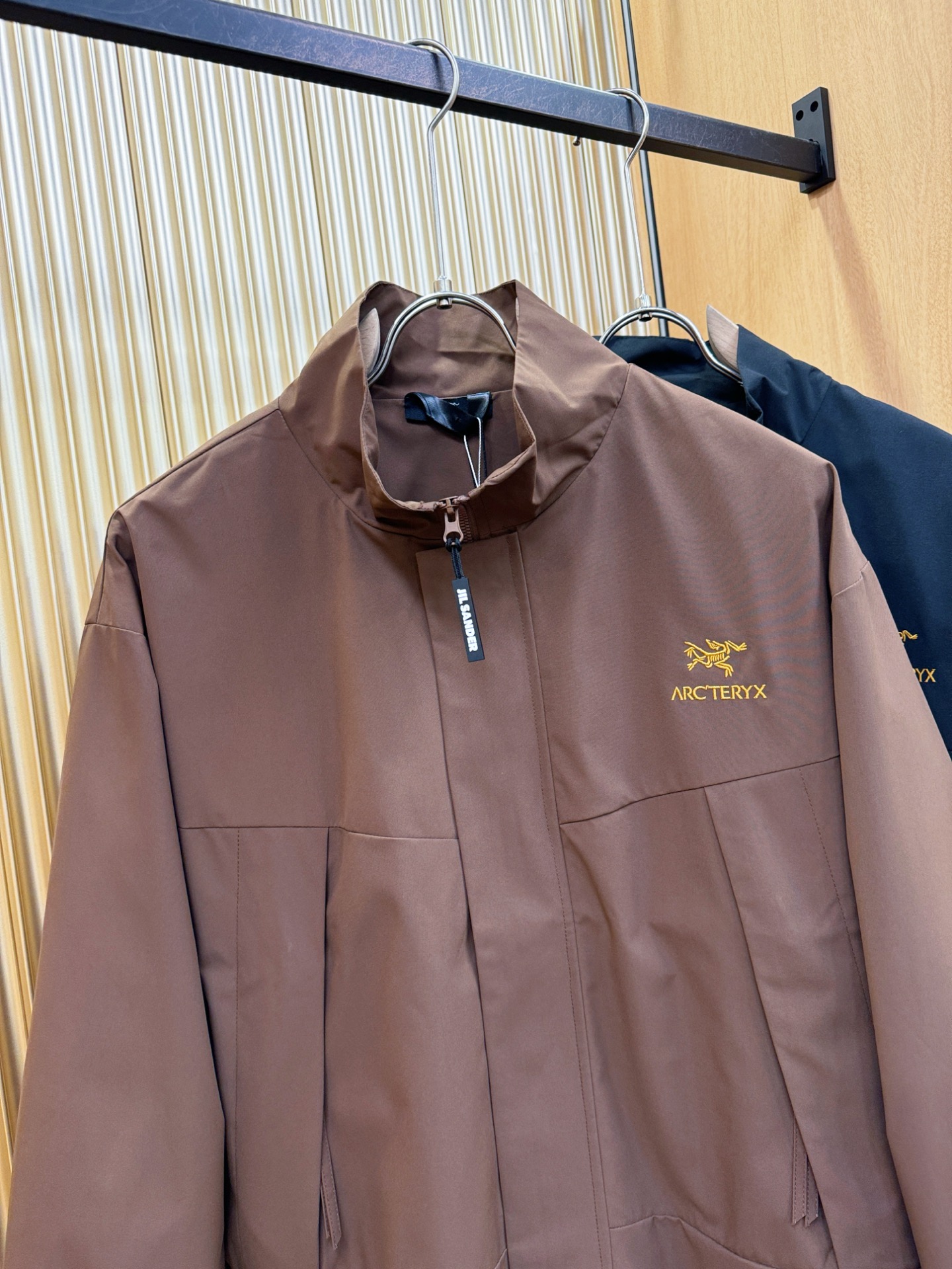 ARC‘TERYX/始祖鸟 2025秋冬新款夹克外套，原单狠货 意大利进口面料时尚夹克外套。欧洲专柜同步
