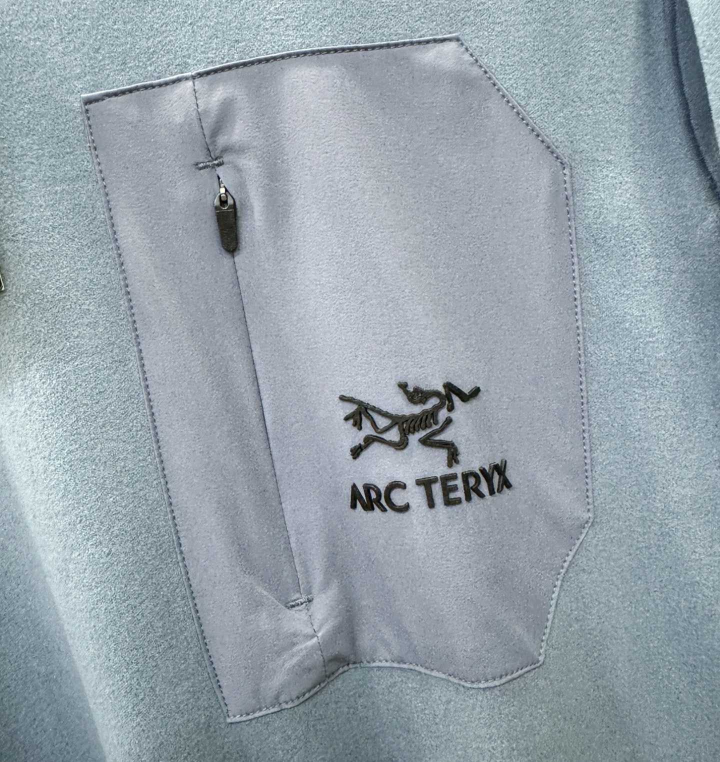 ARC‘TERYX/始祖鸟 2025ss秋冬新品 长袖T恤，经典Logo设计，百搭款 官网同步发售 定制