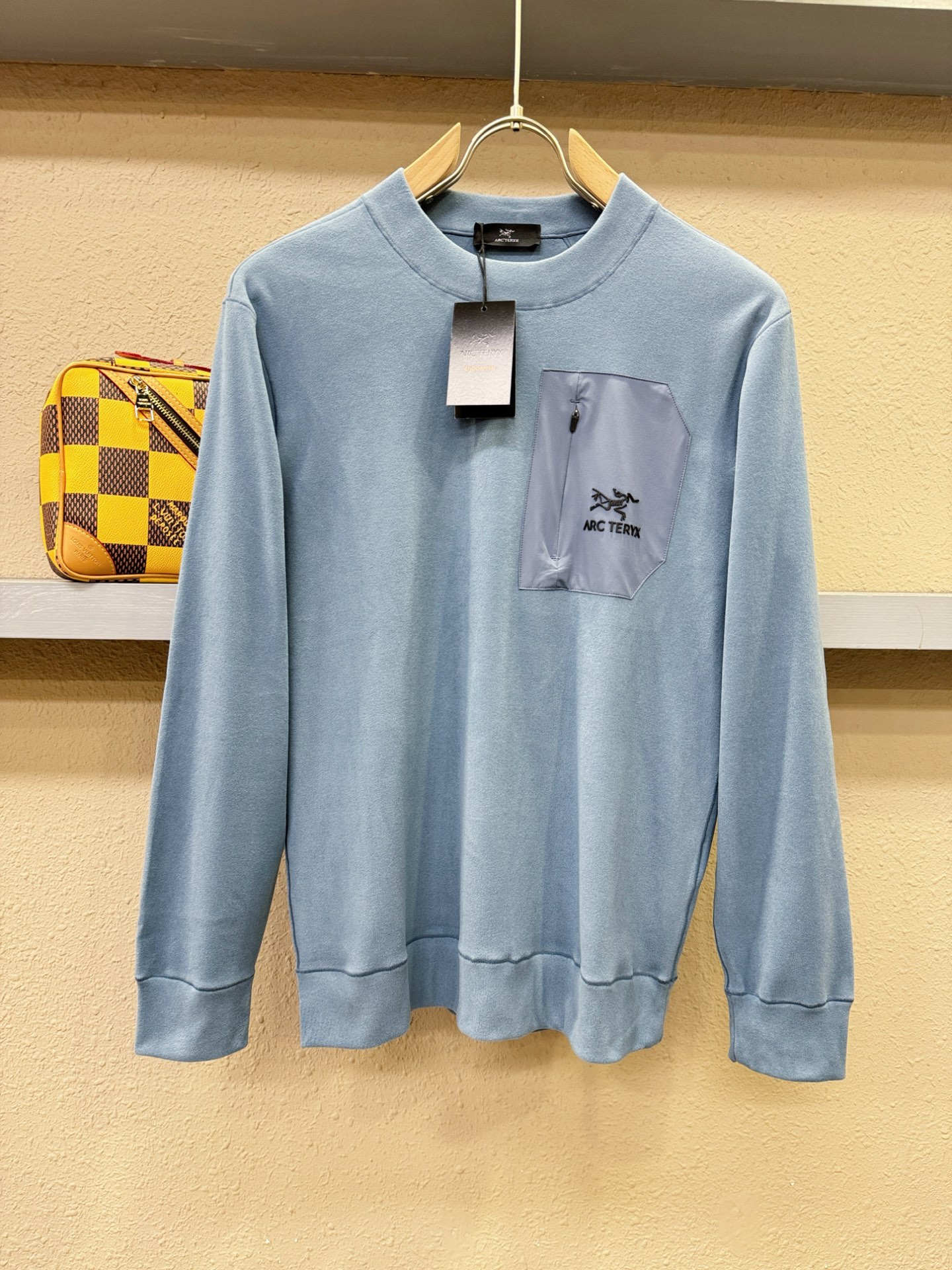 ARC‘TERYX/始祖鸟 2025ss秋冬新品 长袖T恤，经典Logo设计，百搭款 官网同步发售 定制