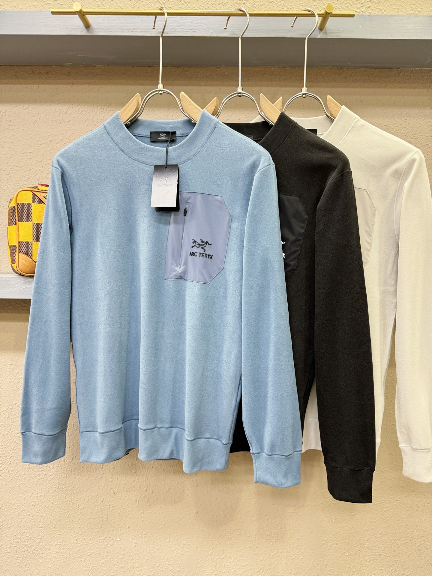ARC‘TERYX/始祖鸟 2025ss秋冬新品 长袖T恤，经典Logo设计，百搭款 官网同步发售 定制
