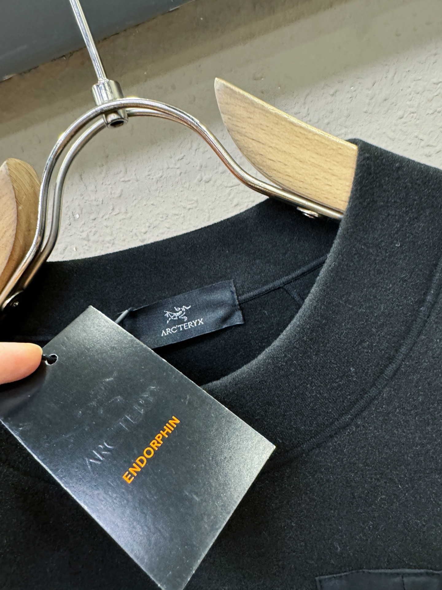 ARC‘TERYX/始祖鸟 2025ss秋冬新品 长袖T恤，经典Logo设计，百搭款 官网同步发售 定制