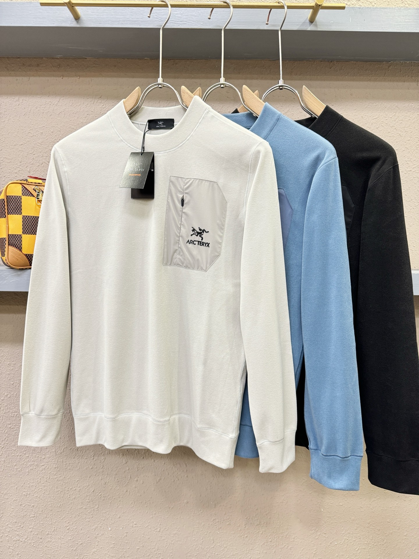 ARC‘TERYX/始祖鸟 2025ss秋冬新品 长袖T恤，经典Logo设计，百搭款 官网同步发售 定制
