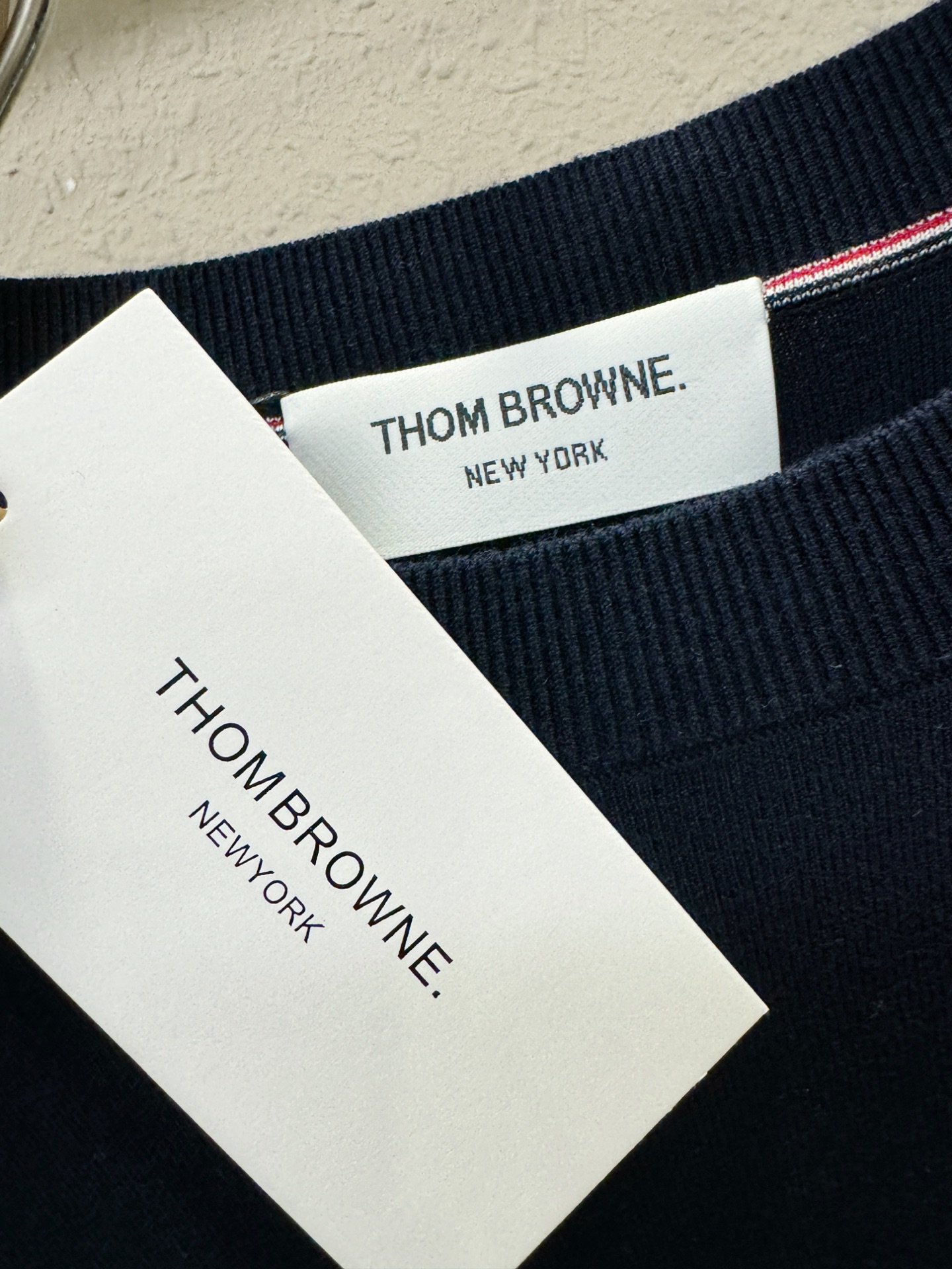 TB顶级品质 2025秋冬新品短袖羊毛衫！打底短袖羊毛衫，桑蚕丝+绵羊毛面料，手感柔软。顶级进口私货，时