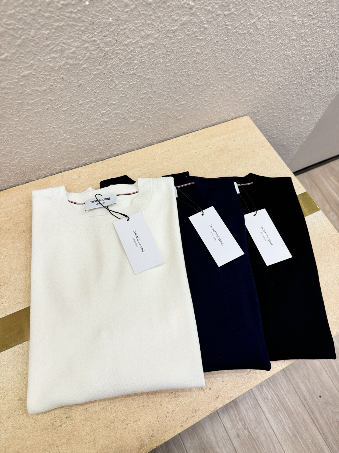 TB顶级品质 2025秋冬新品短袖羊毛衫！打底短袖羊毛衫，桑蚕丝+绵羊毛面料，手感柔软。顶级进口私货，时