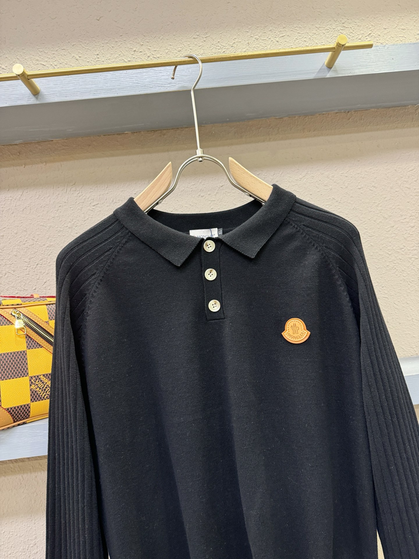 Moncler蒙口 2025新款毛衣，胸前logo设计！贸易公司渠道稀出，同步官网发售！秋冬系列经典设计