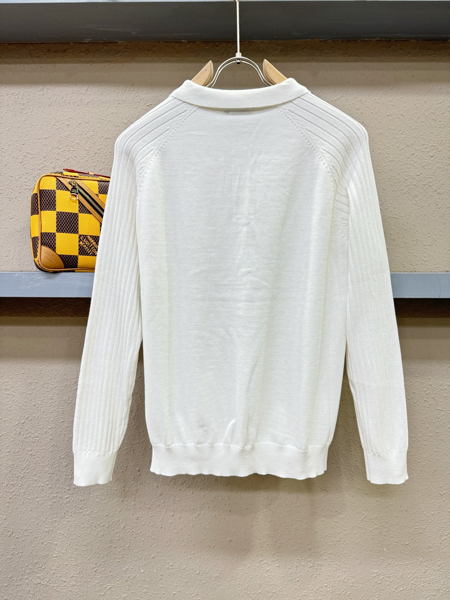 Moncler蒙口 2025新款毛衣，胸前logo设计！贸易公司渠道稀出，同步官网发售！秋冬系列经典设计