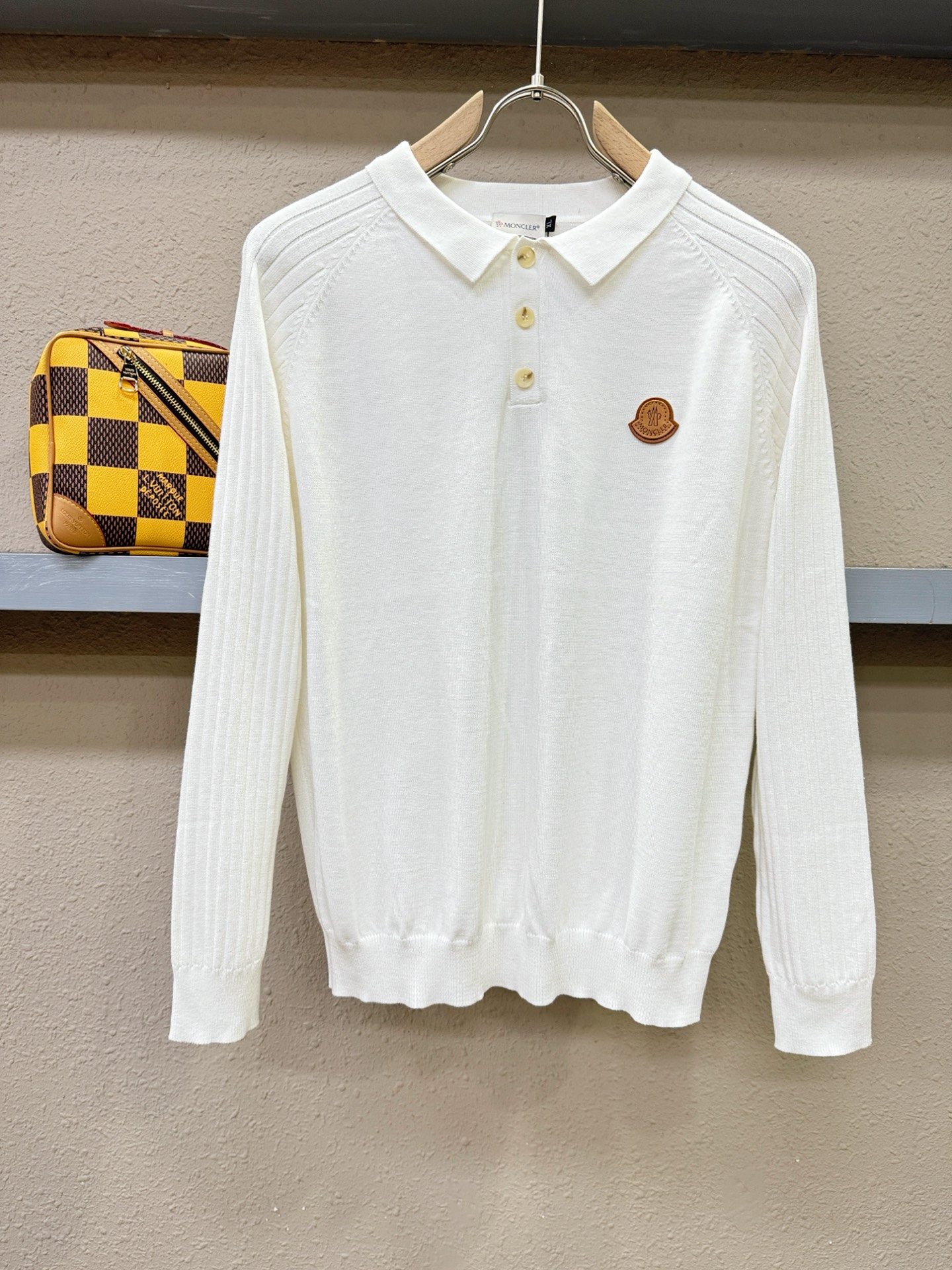 Moncler蒙口 2025新款毛衣，胸前logo设计！贸易公司渠道稀出，同步官网发售！秋冬系列经典设计