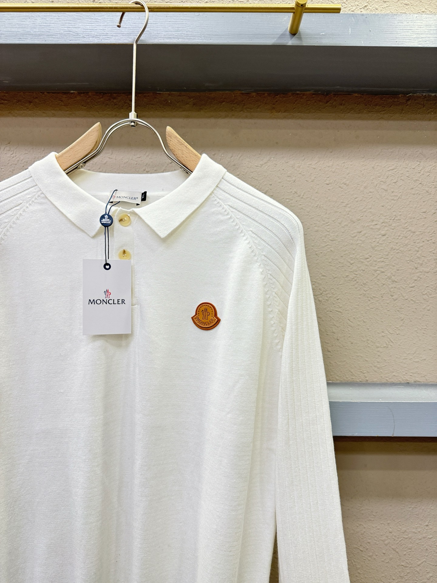 Moncler蒙口 2025新款毛衣，胸前logo设计！贸易公司渠道稀出，同步官网发售！秋冬系列经典设计