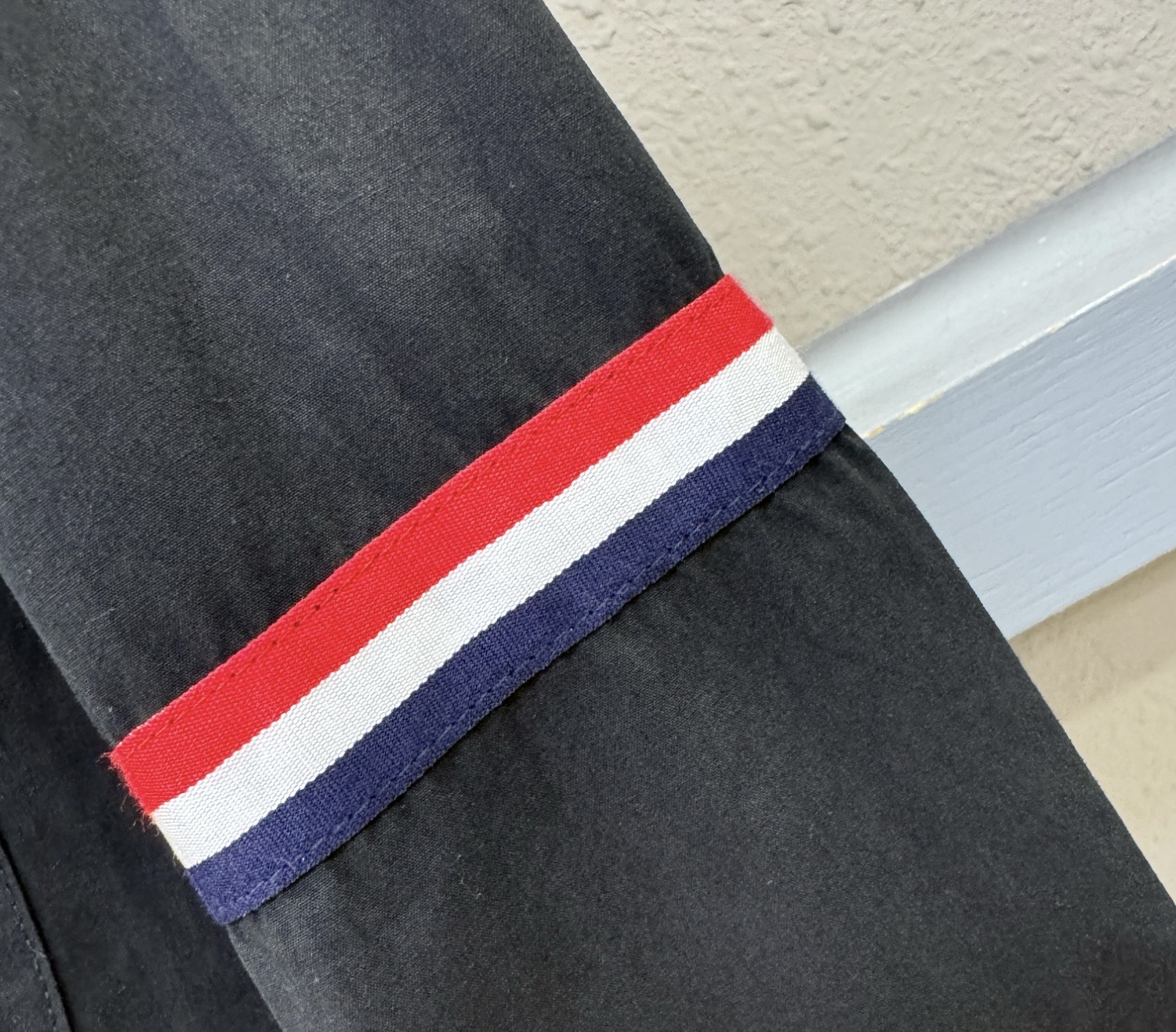 TB 2025新款衬衫，贸易公司渠道稀出，领先官网发售！经典休闲衬衫搭配独特的设计，简洁干净、经典时髦的