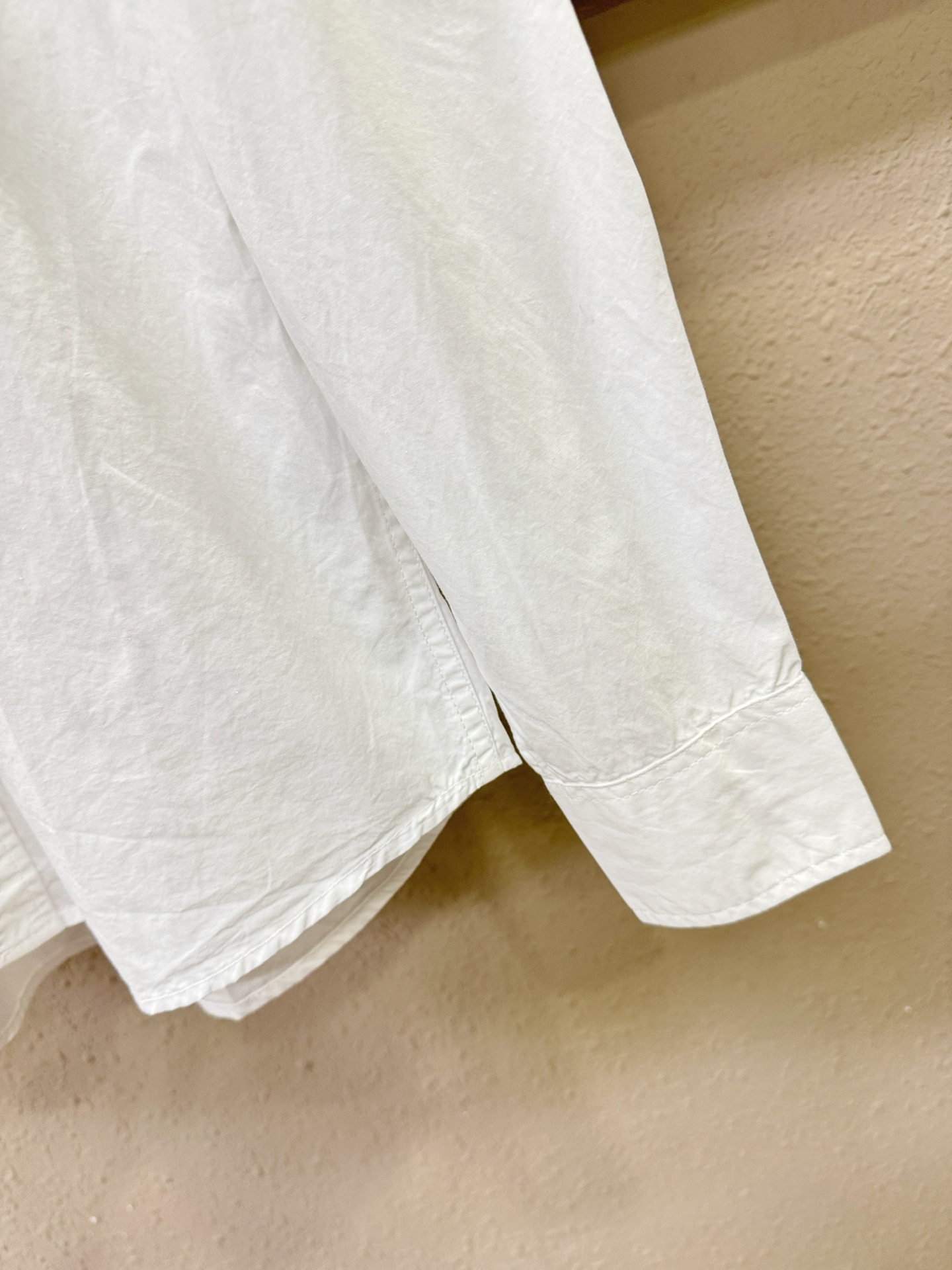 TB 2025新款衬衫，贸易公司渠道稀出，领先官网发售！经典休闲衬衫搭配独特的设计，简洁干净、经典时髦的