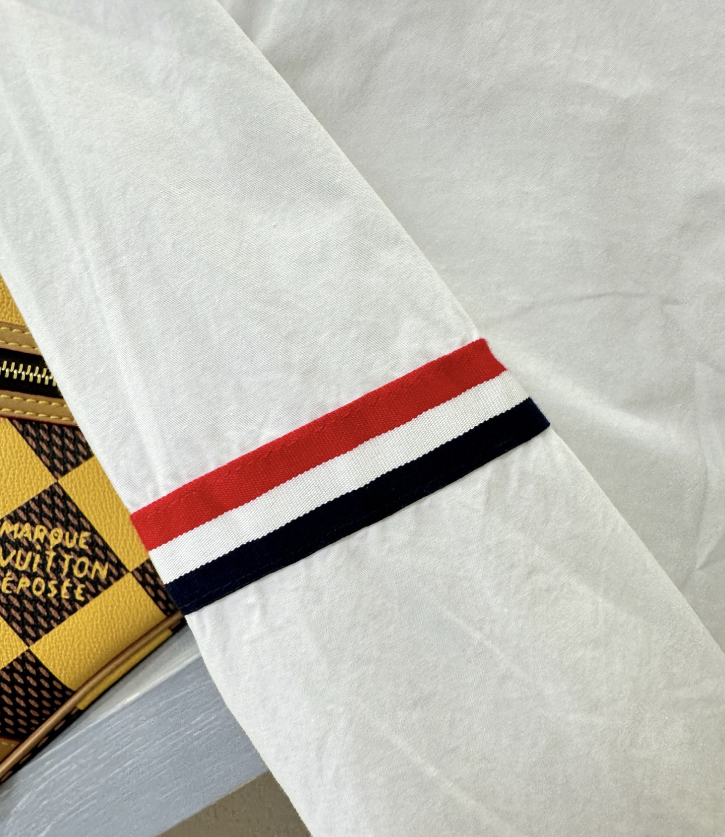 TB 2025新款衬衫，贸易公司渠道稀出，领先官网发售！经典休闲衬衫搭配独特的设计，简洁干净、经典时髦的