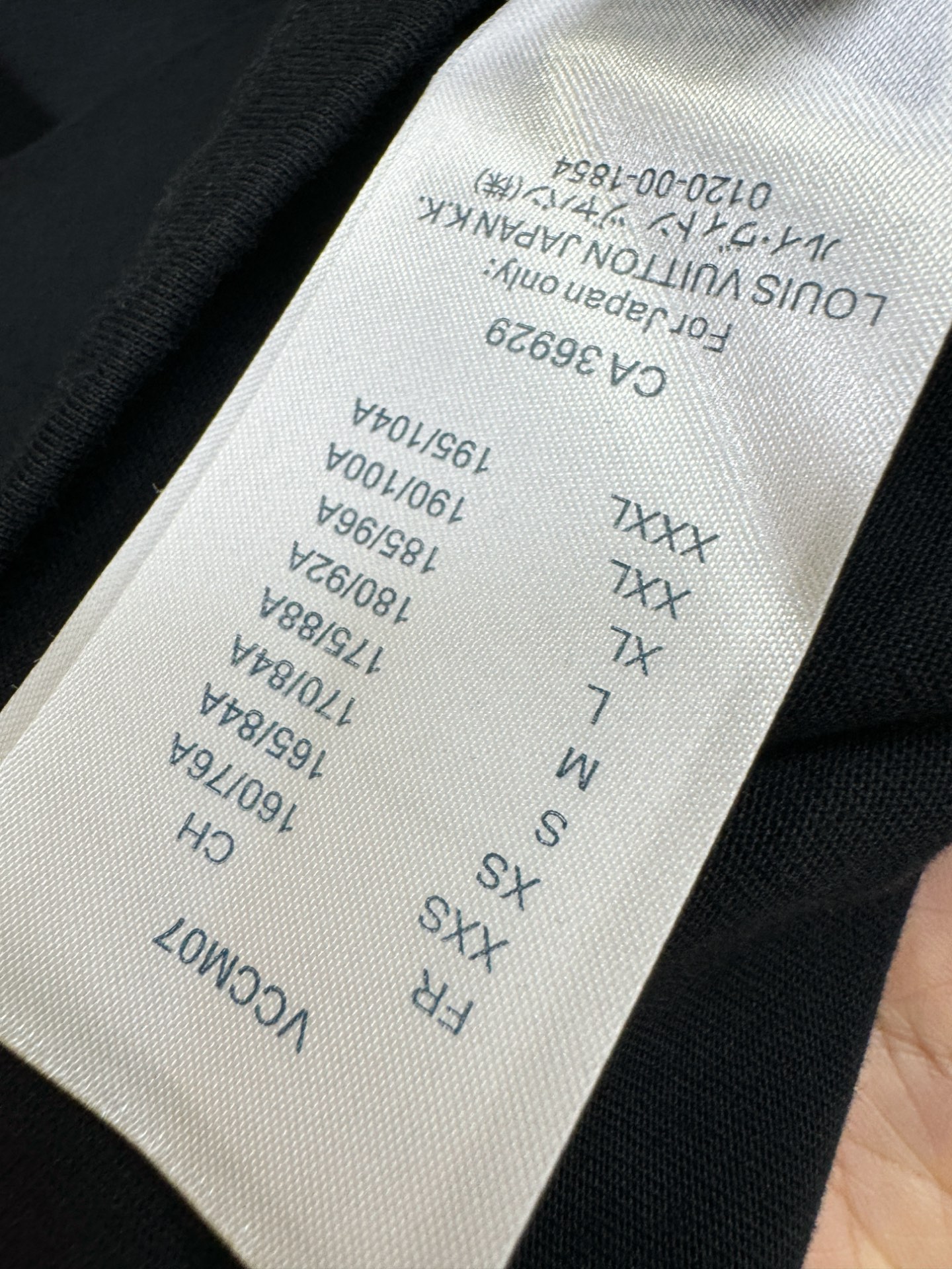 LV路易威登 2025ss秋冬新品 长袖T恤，经典Logo设计，百搭款 官网同步发售 定制面料，柔软细腻