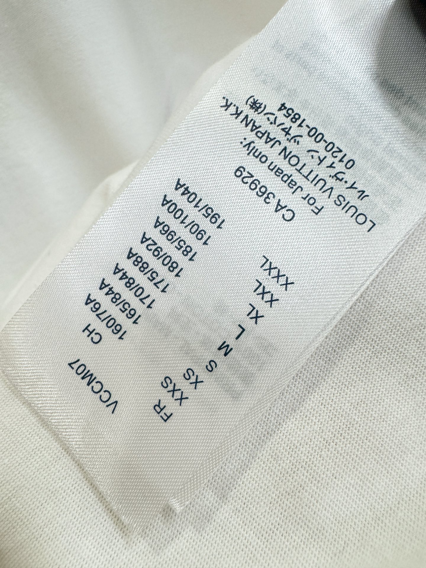 LV路易威登 2025ss秋冬新品 长袖T恤，经典Logo设计，百搭款 官网同步发售 定制面料，柔软细腻