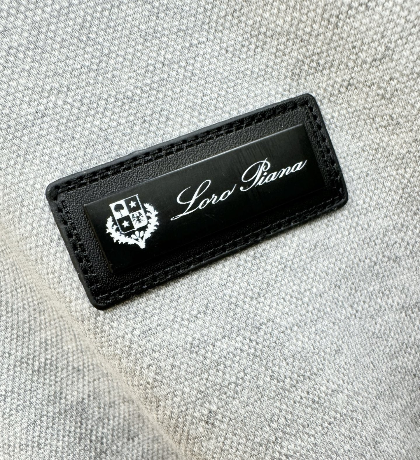 Loro Piana诺悠翩雅 2025ss秋季新品 长袖卫衣，经典Logo设计，百搭款 官网同步发售 定