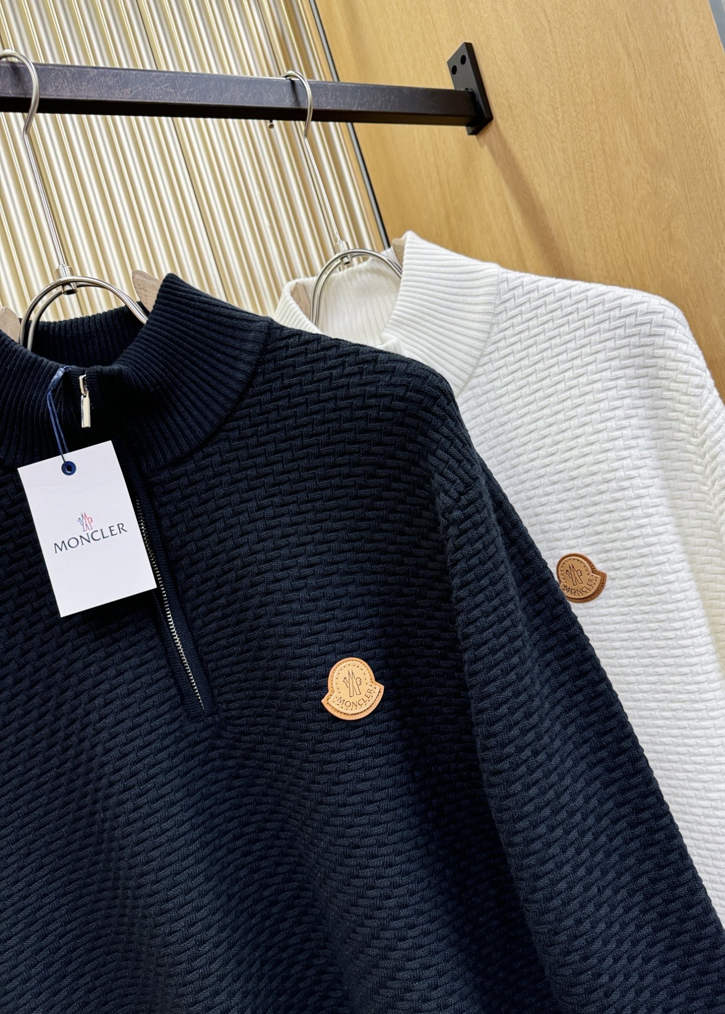 Moncler蒙口 2025新款毛衣，胸前logo设计！贸易公司渠道稀出，同步官网发售！秋冬系列经典设计
