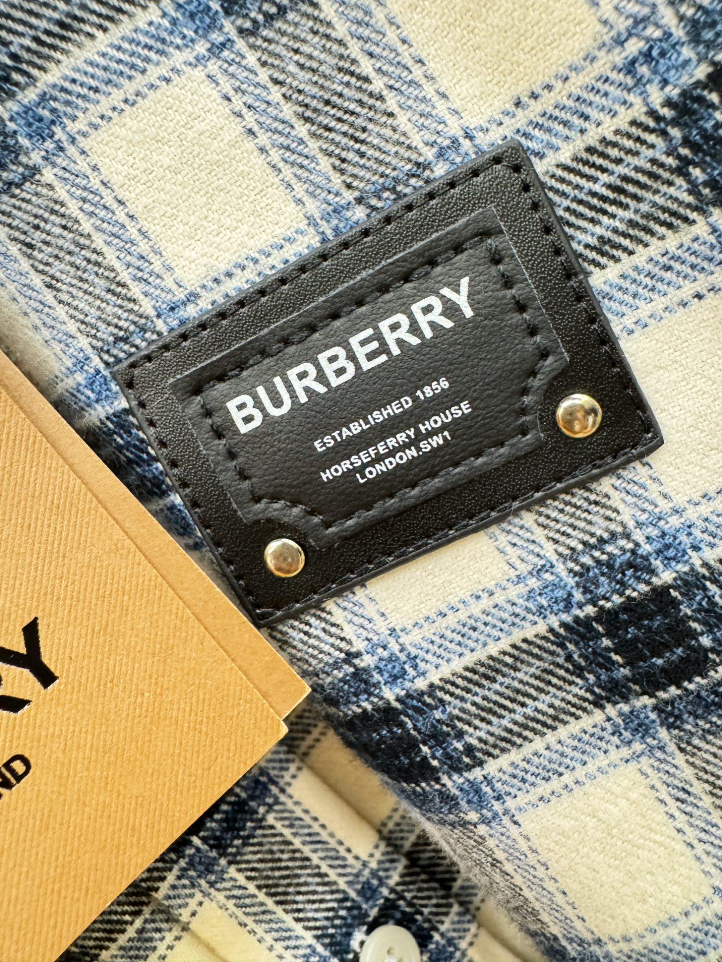 BURBERRY巴宝莉 2025新款衬衫，贸易公司渠道稀出，领先官网发售！经典休闲衬衫搭配独特的设计，简