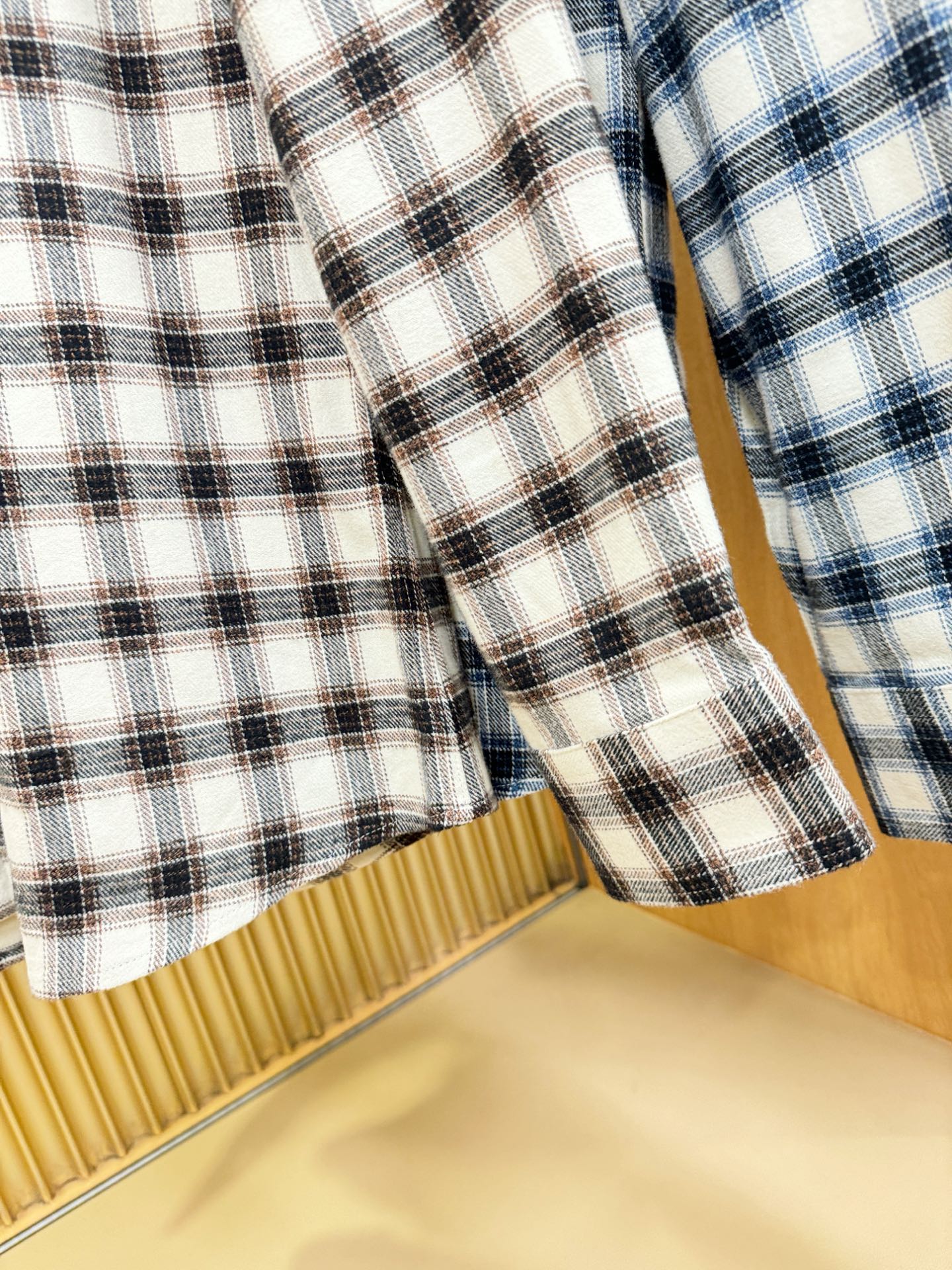 BURBERRY巴宝莉 2025新款衬衫，贸易公司渠道稀出，领先官网发售！经典休闲衬衫搭配独特的设计，简