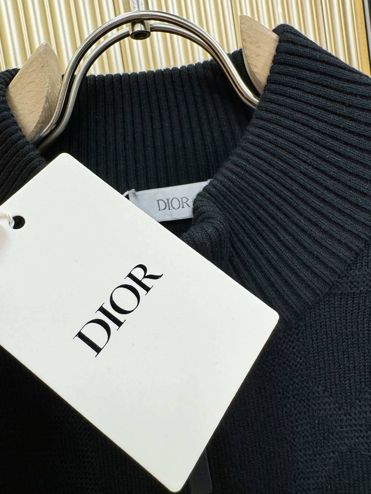 Dior迪奥 25ss秋冬新款羊毛外套，绵羊毛面，超A原单外套！甄选顶级绵羊毛打造、搭配经典Logo设计