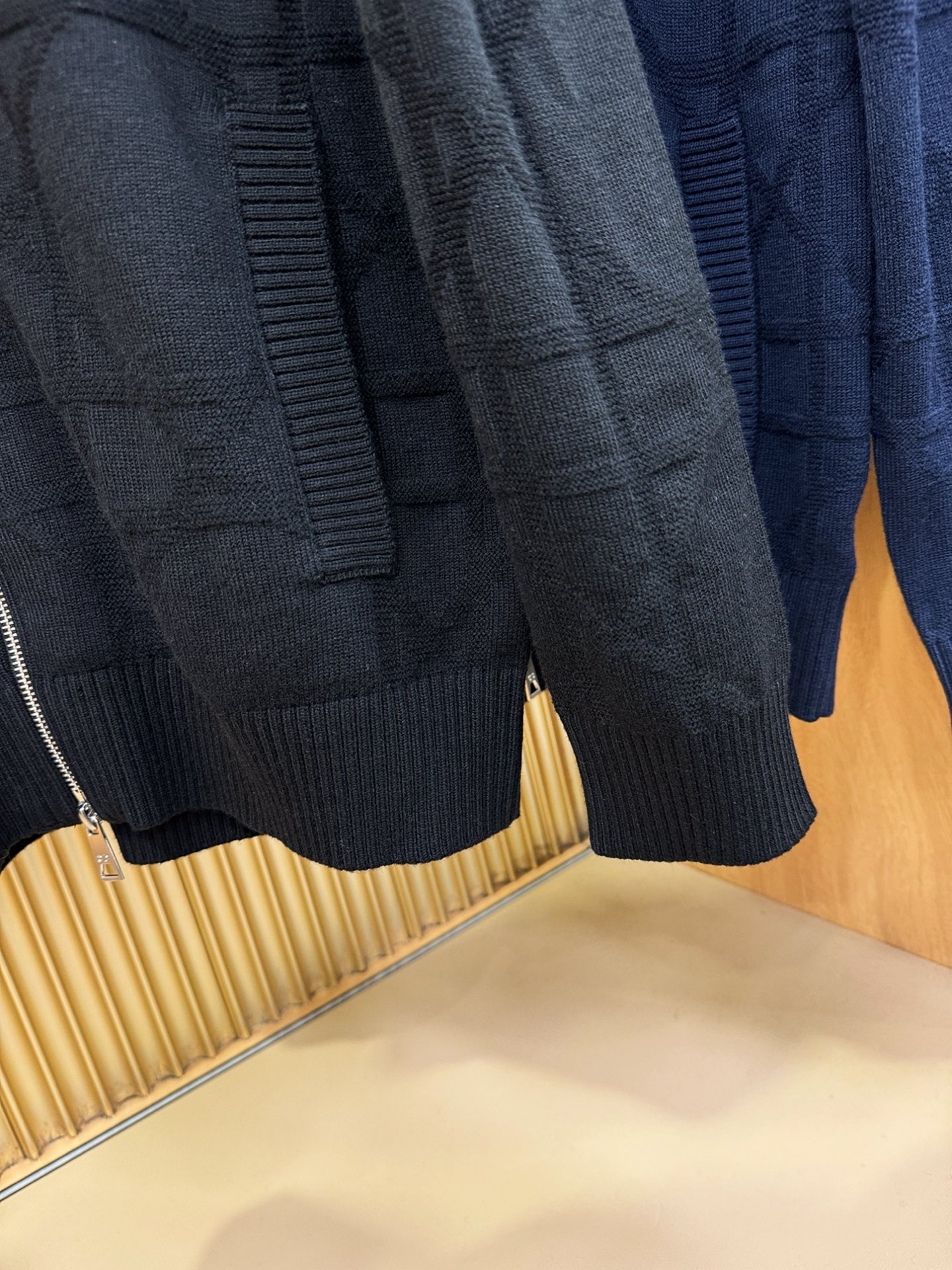 Dior迪奥 25ss秋冬新款羊毛外套，绵羊毛面，超A原单外套！甄选顶级绵羊毛打造、搭配经典Logo设计