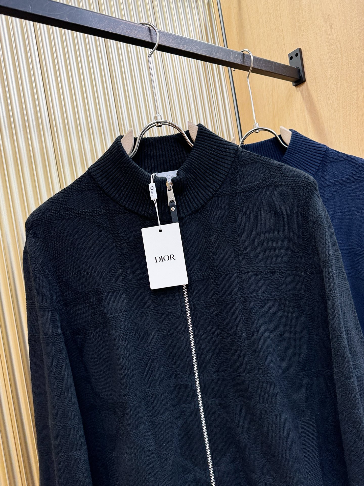 Dior迪奥 25ss秋冬新款羊毛外套，绵羊毛面，超A原单外套！甄选顶级绵羊毛打造、搭配经典Logo设计