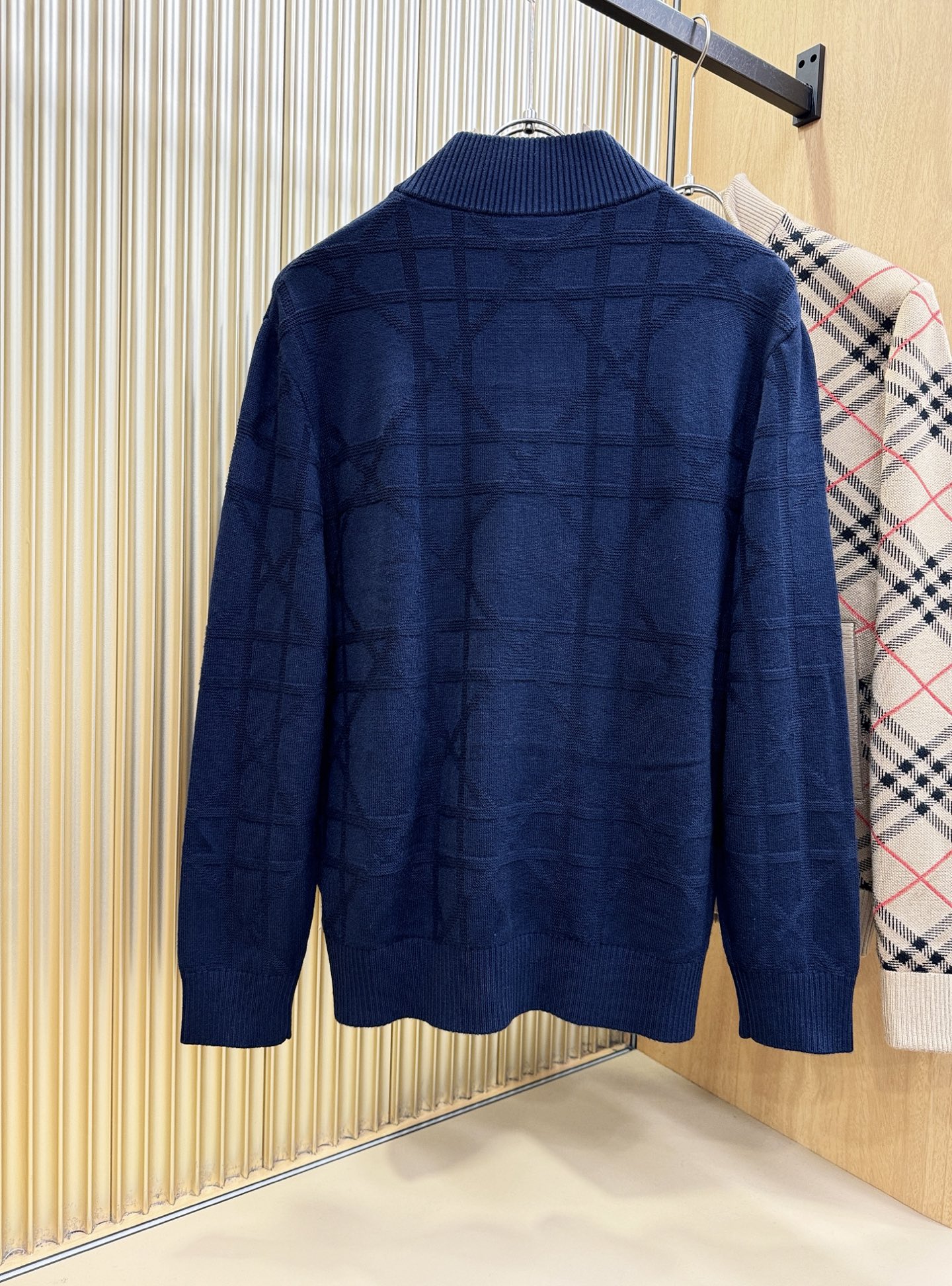 Dior迪奥 25ss秋冬新款羊毛外套，绵羊毛面，超A原单外套！甄选顶级绵羊毛打造、搭配经典Logo设计