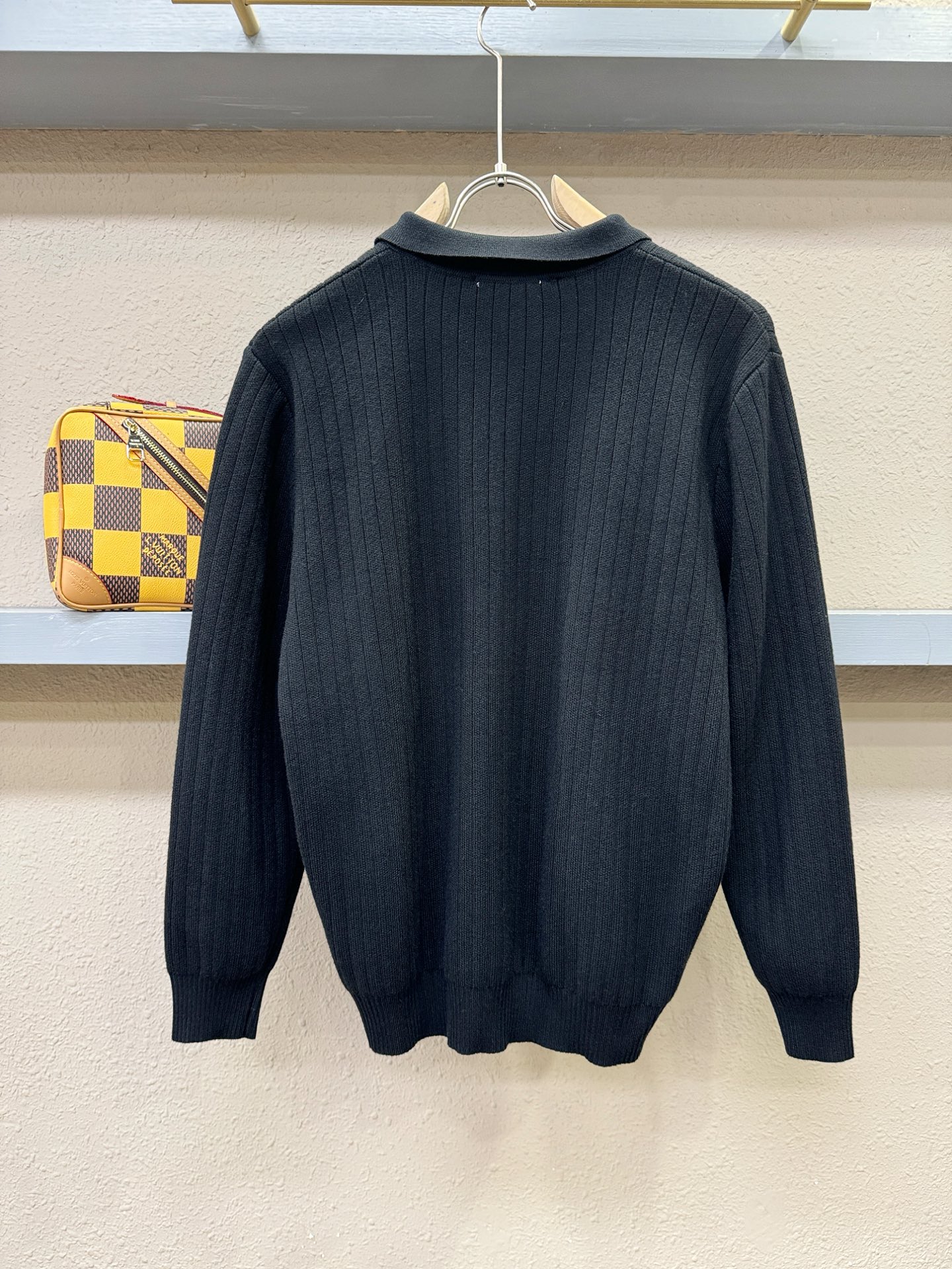 Loro Piana诺悠翩雅 新品爆款 2025秋冬新品拉链羊毛毛衣 胸前品牌Golo设计，经典简约大气