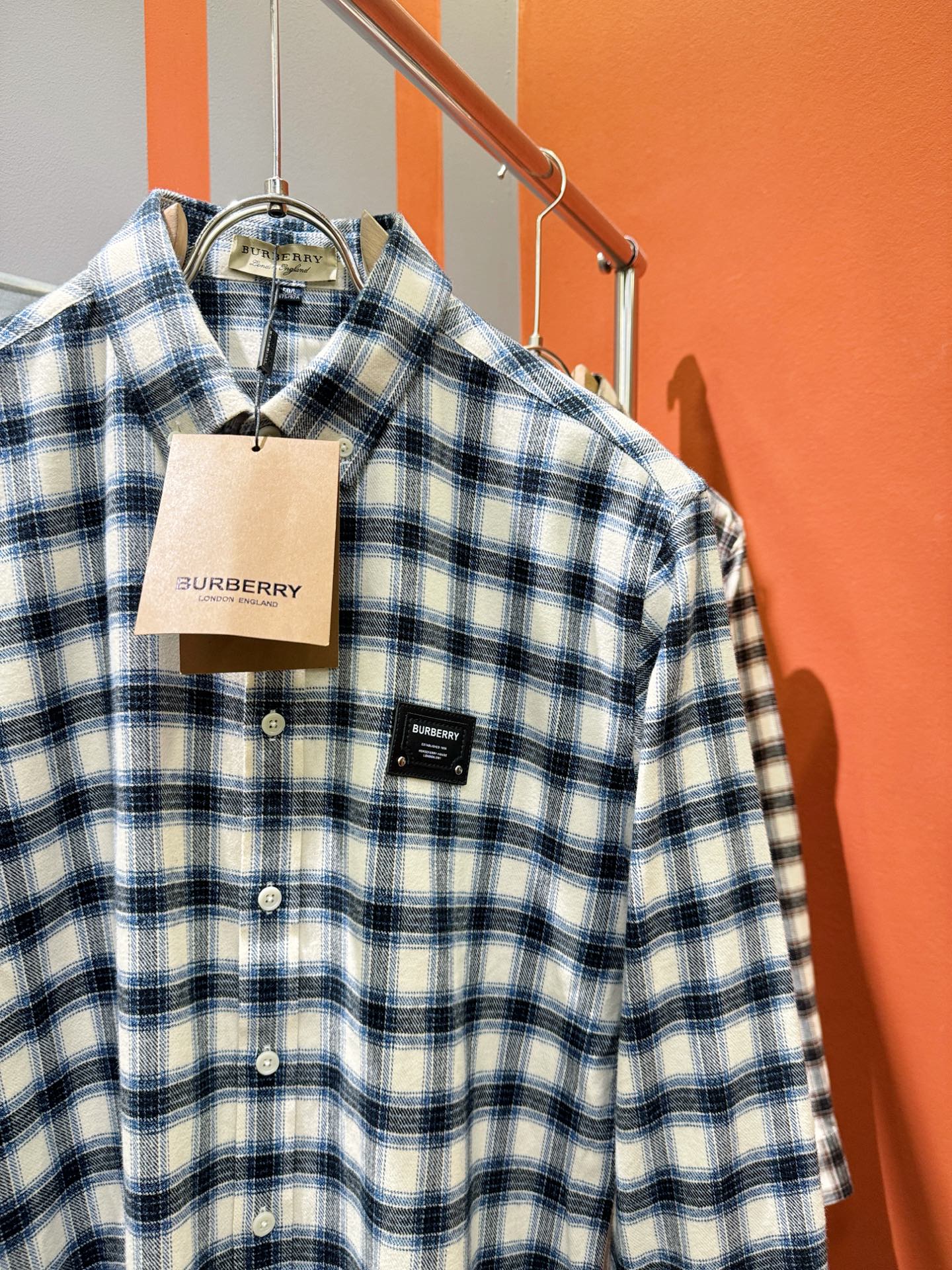 BURBERRY巴宝莉 2025新款衬衫，贸易公司渠道稀出，领先官网发售！经典休闲衬衫搭配独特的设计，简