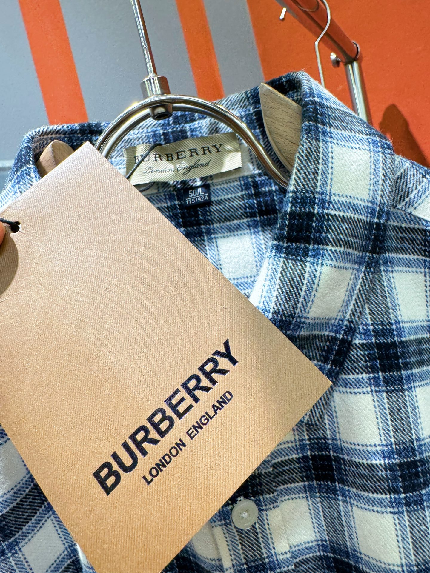 BURBERRY巴宝莉 2025新款衬衫，贸易公司渠道稀出，领先官网发售！经典休闲衬衫搭配独特的设计，简