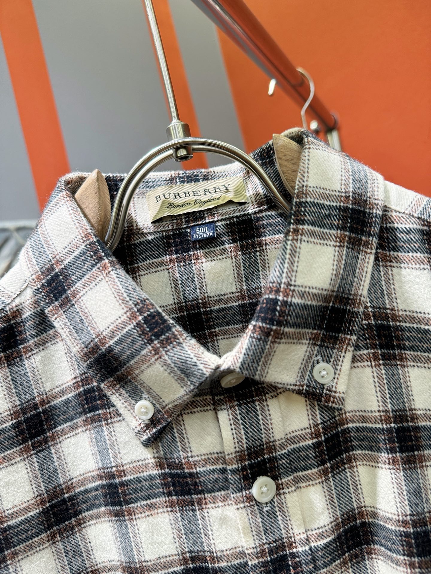 BURBERRY巴宝莉 2025新款衬衫，贸易公司渠道稀出，领先官网发售！经典休闲衬衫搭配独特的设计，简