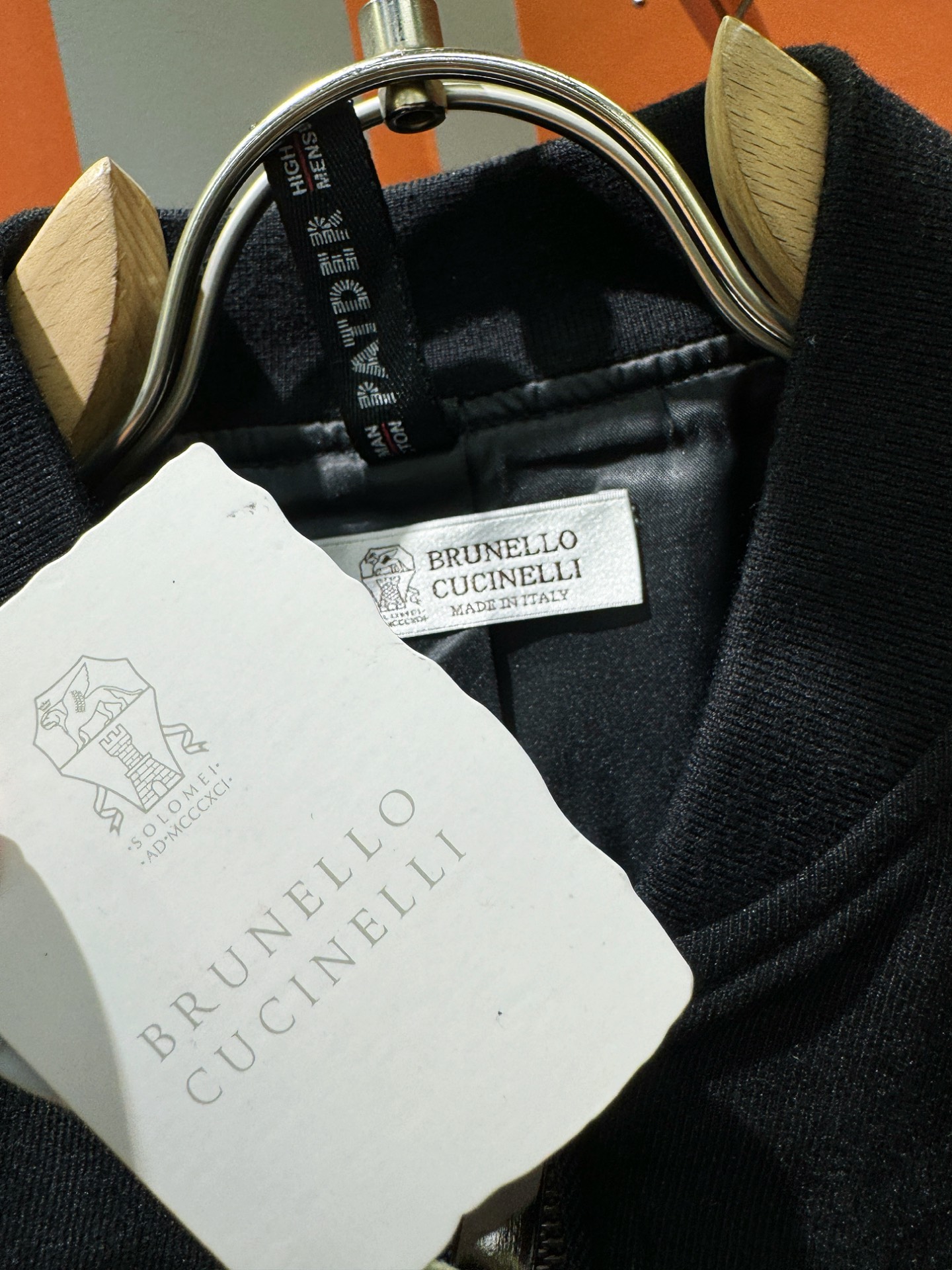 BC布鲁提 2025秋季新款夹克外套，原单狠货 意大利进口面料时尚夹克外套。欧洲专柜同步，上身更随意大方