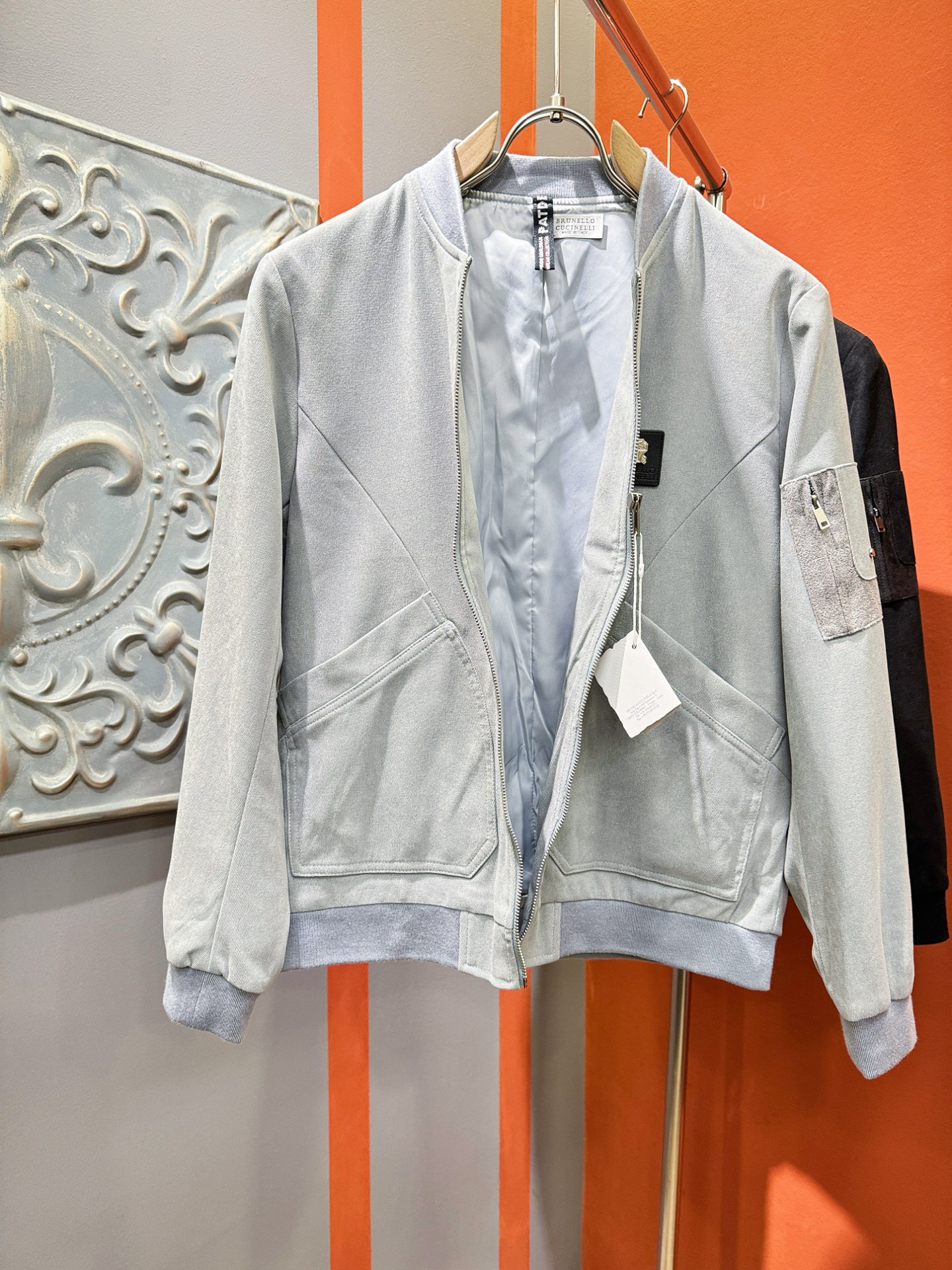 BC布鲁提 2025秋季新款夹克外套，原单狠货 意大利进口面料时尚夹克外套。欧洲专柜同步，上身更随意大方