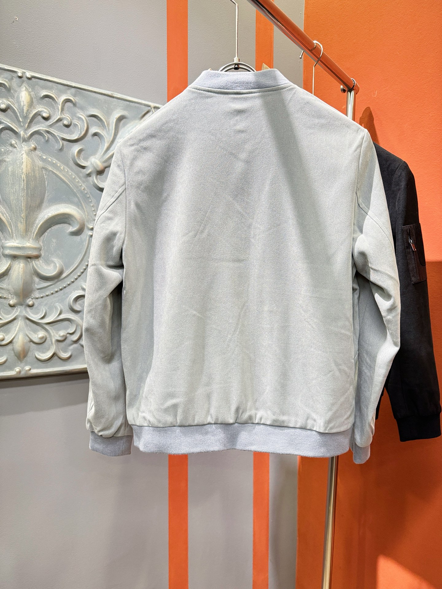 BC布鲁提 2025秋季新款夹克外套，原单狠货 意大利进口面料时尚夹克外套。欧洲专柜同步，上身更随意大方