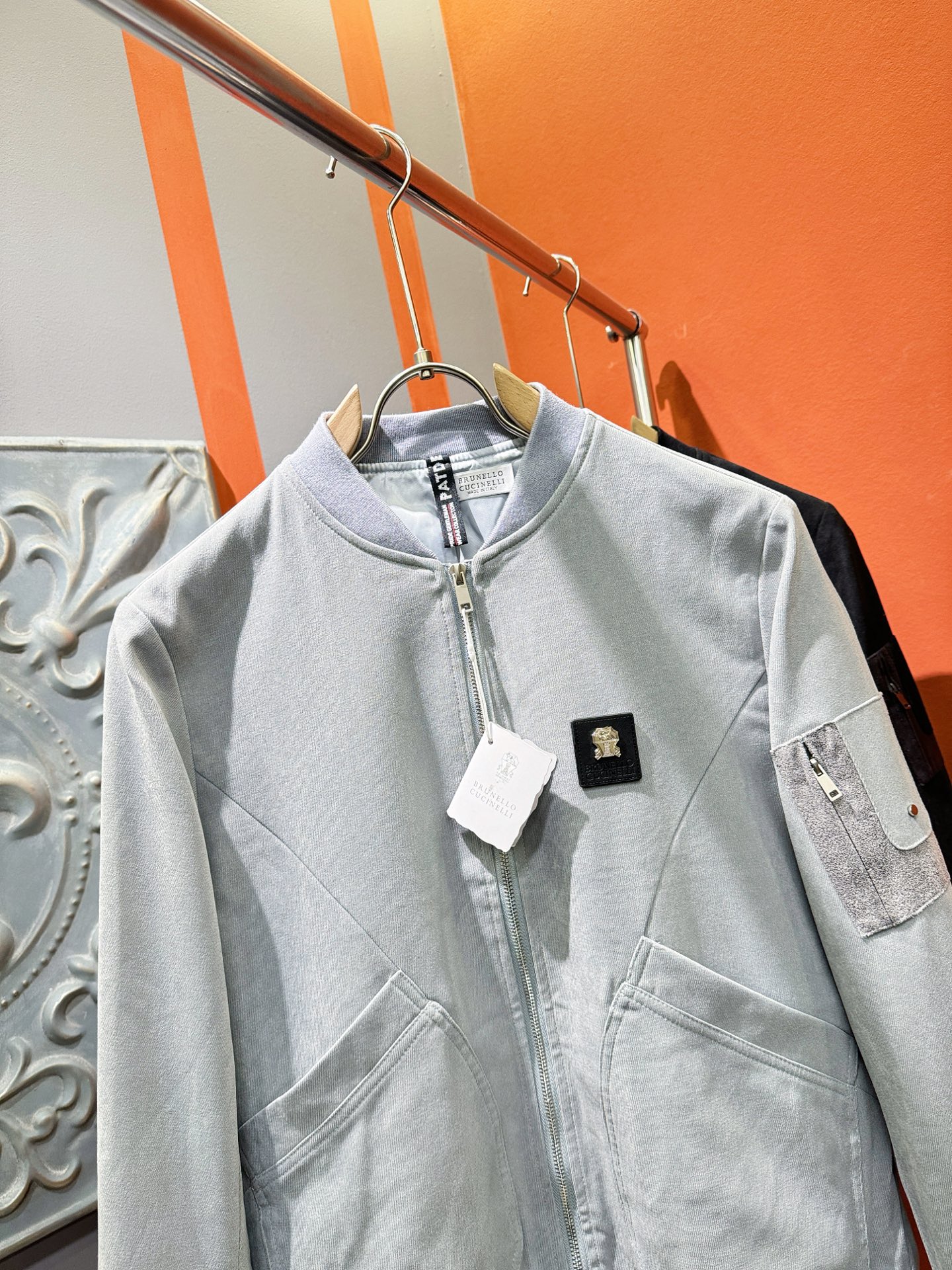 BC布鲁提 2025秋季新款夹克外套，原单狠货 意大利进口面料时尚夹克外套。欧洲专柜同步，上身更随意大方