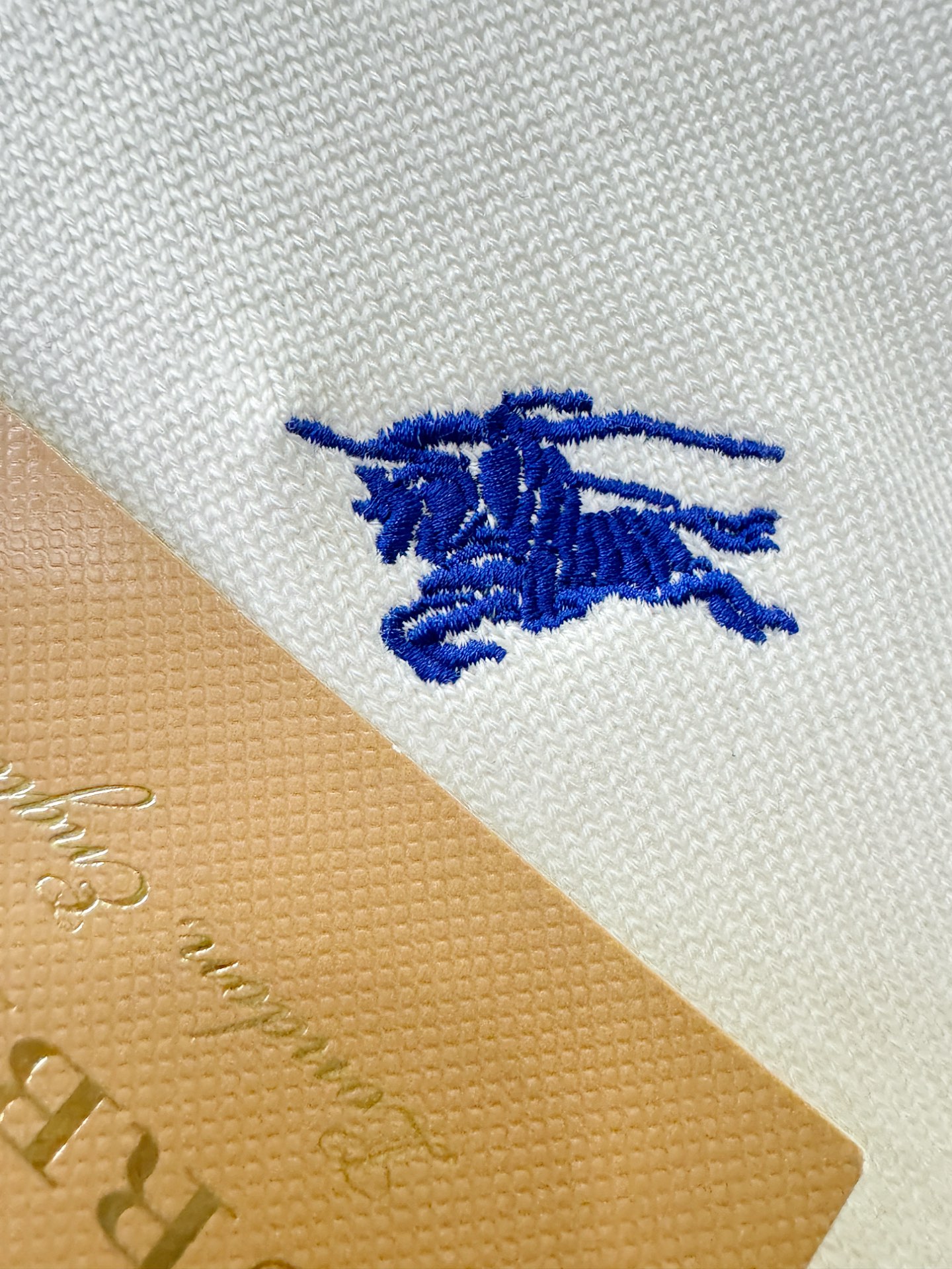 BURBERRY巴宝莉 2025新款毛衣，胸前logo设计！贸易公司渠道稀出，同步官网发售！秋冬系列经典