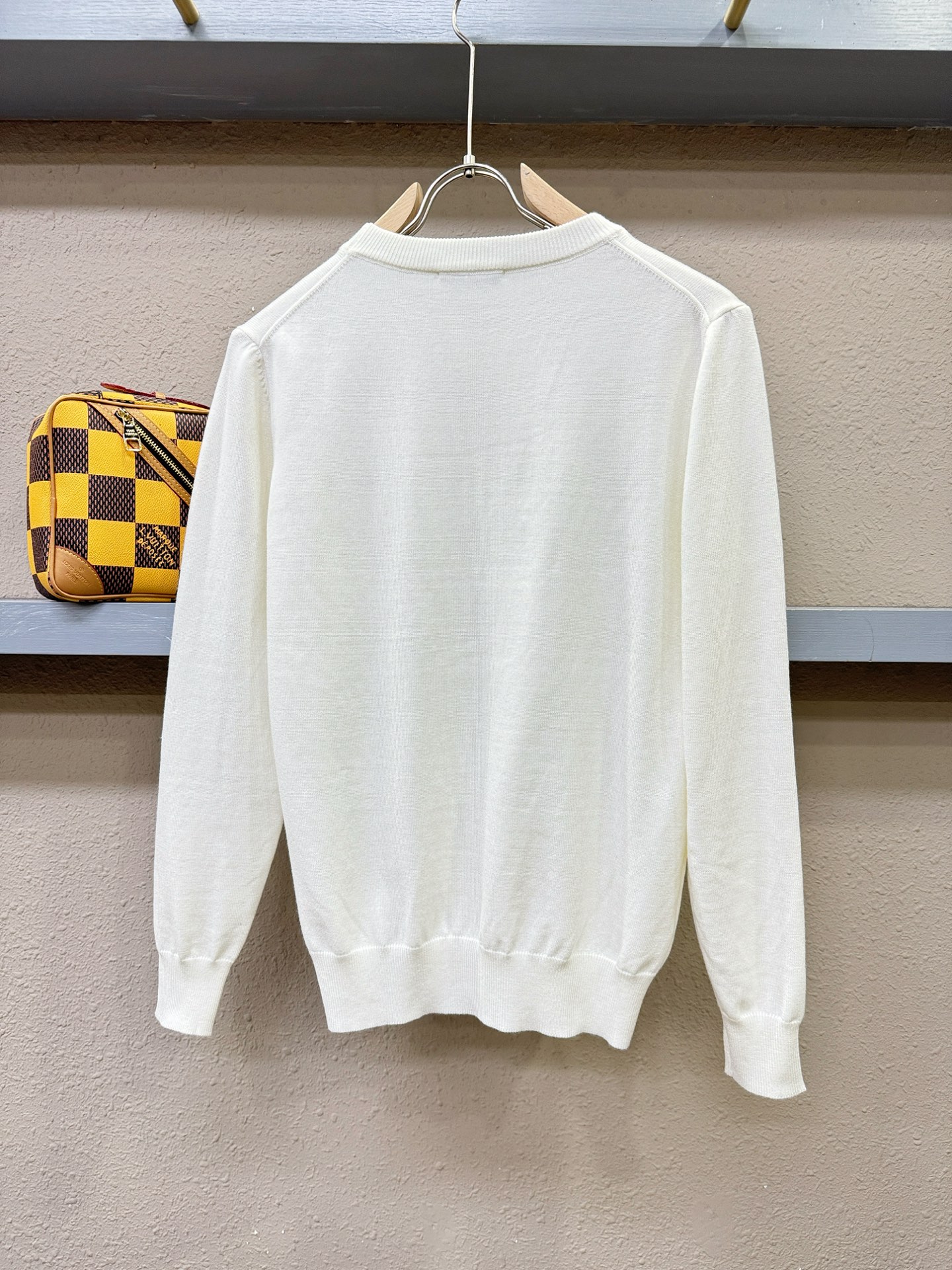 BURBERRY巴宝莉 2025新款毛衣，胸前logo设计！贸易公司渠道稀出，同步官网发售！秋冬系列经典