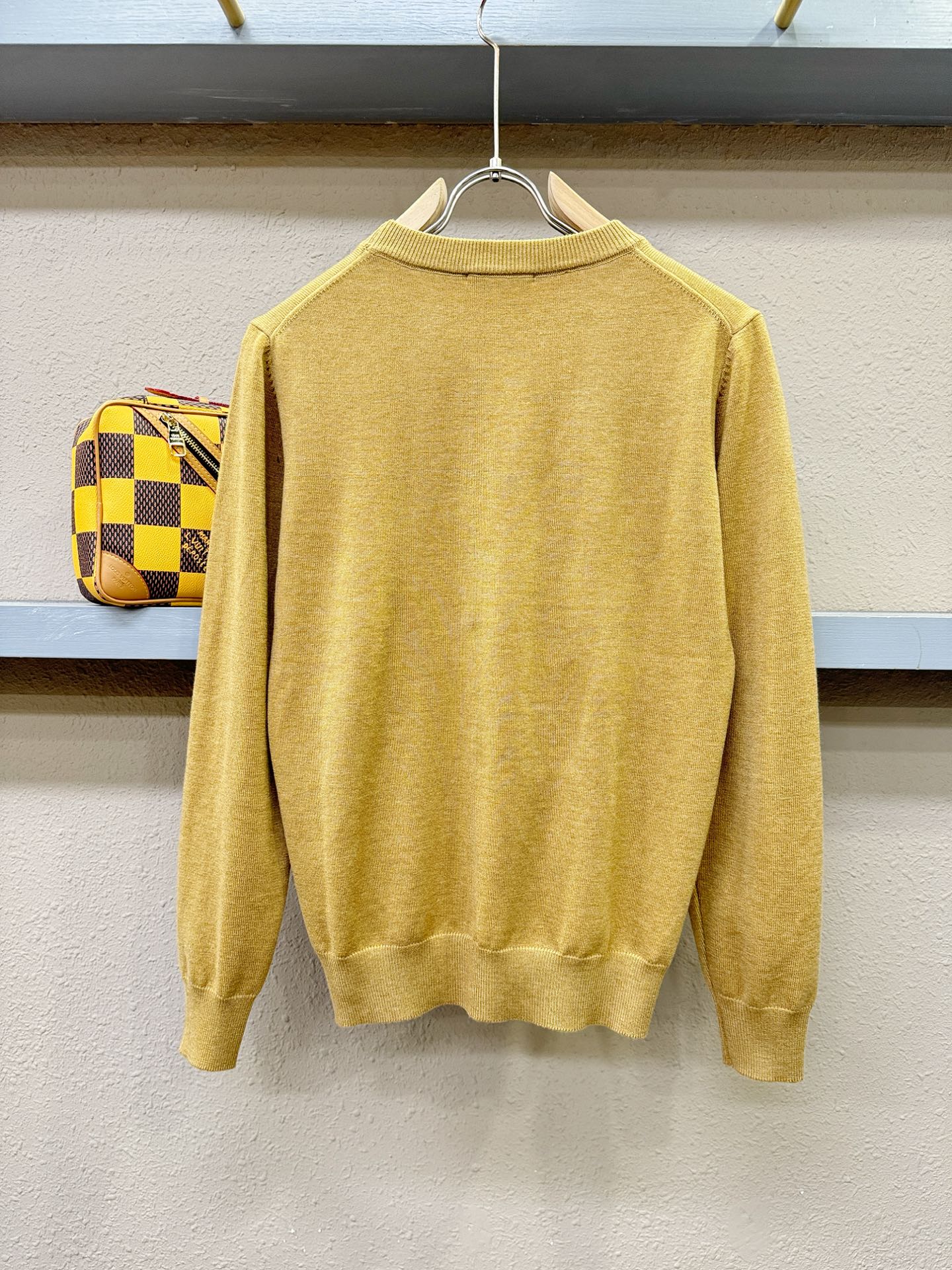 BURBERRY巴宝莉 2025新款毛衣，胸前logo设计！贸易公司渠道稀出，同步官网发售！秋冬系列经典