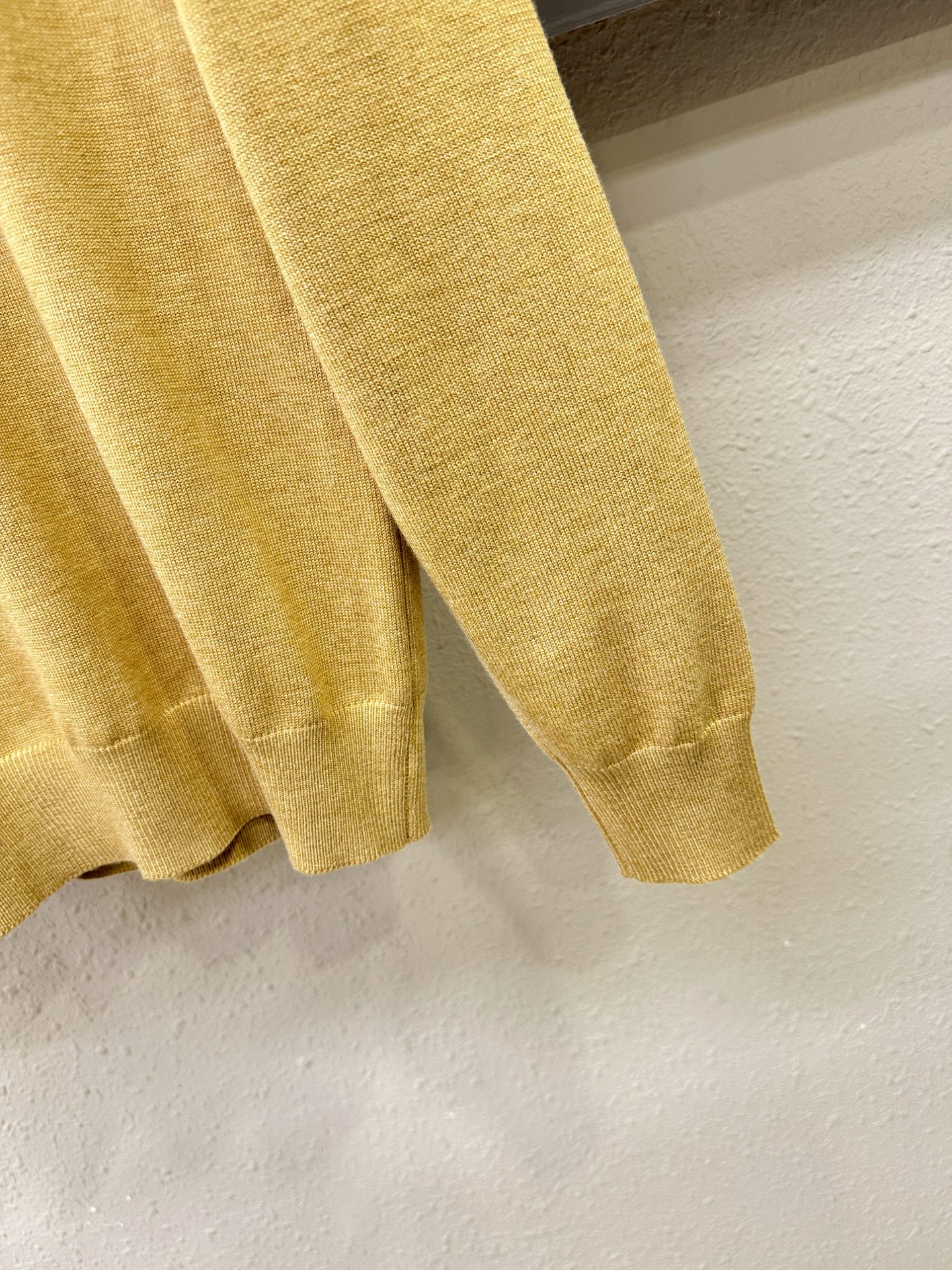 BURBERRY巴宝莉 2025新款毛衣，胸前logo设计！贸易公司渠道稀出，同步官网发售！秋冬系列经典