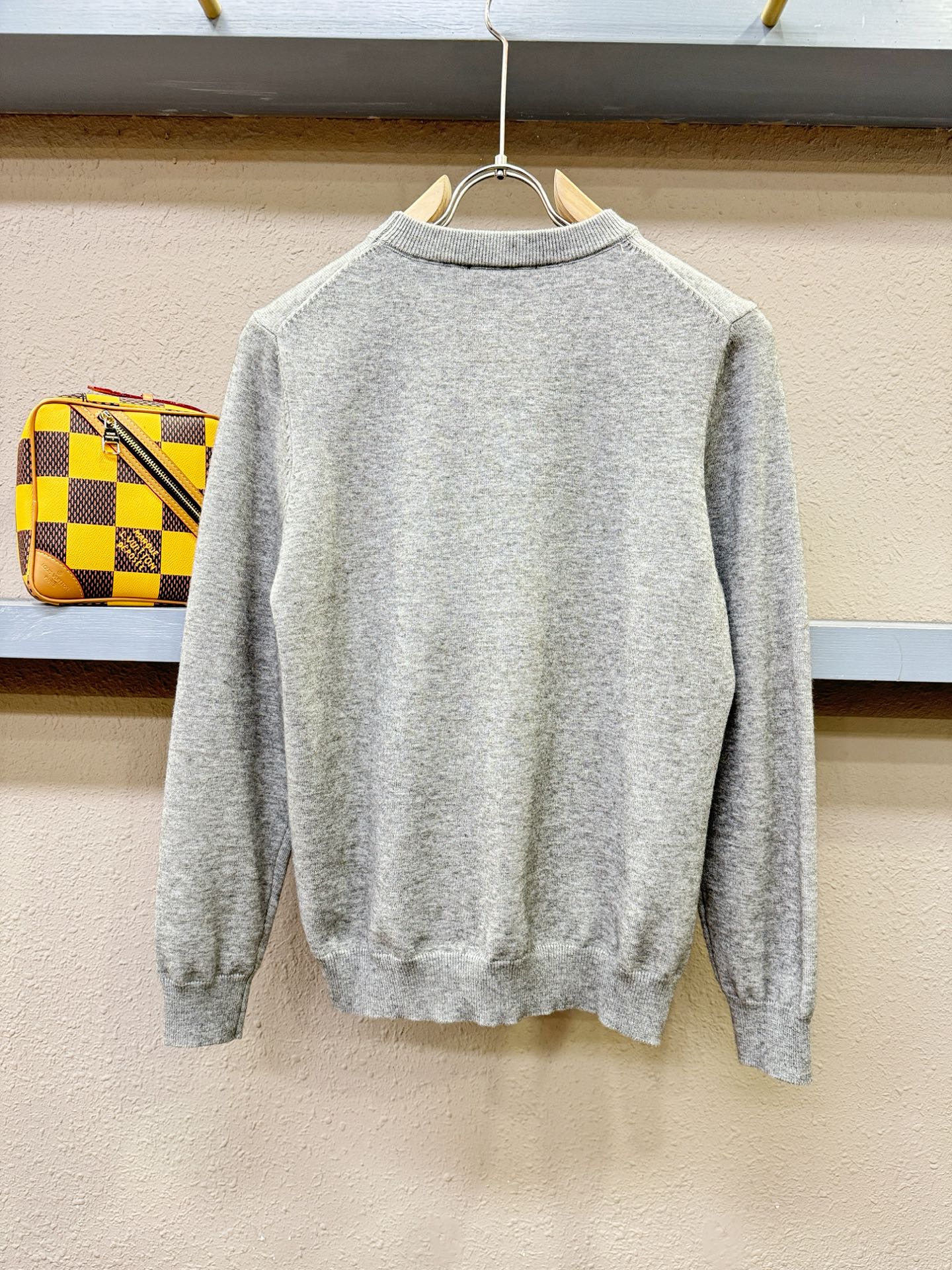 BURBERRY巴宝莉 2025新款毛衣，胸前logo设计！贸易公司渠道稀出，同步官网发售！秋冬系列经典