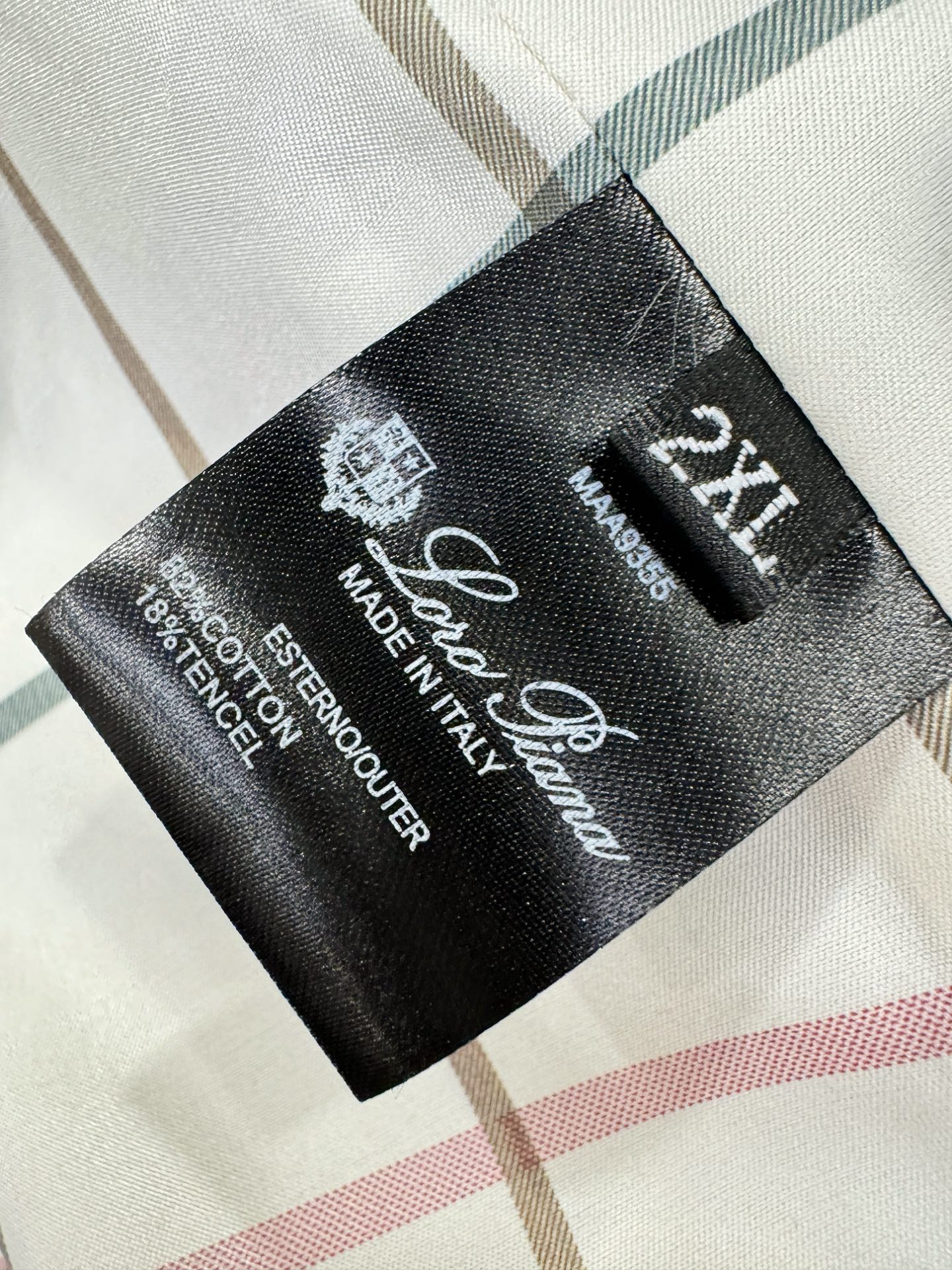 Loro Piana诺悠翩雅 2025秋冬新款外套，精工刺绣，羊毛面料，立体有型，辨识度高，独一无二的混