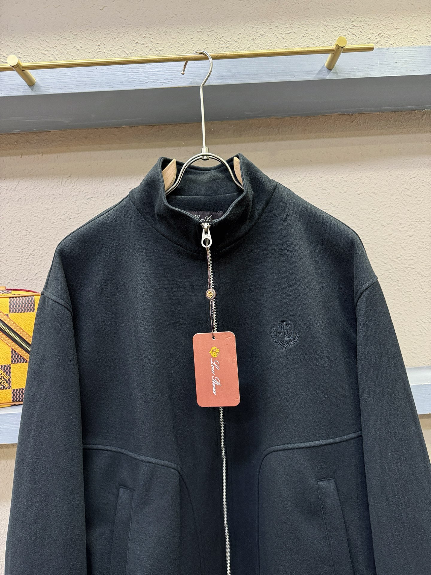 Loro Piana诺悠翩雅 2025秋冬新款外套，精工刺绣，羊毛面料，立体有型，辨识度高，独一无二的混