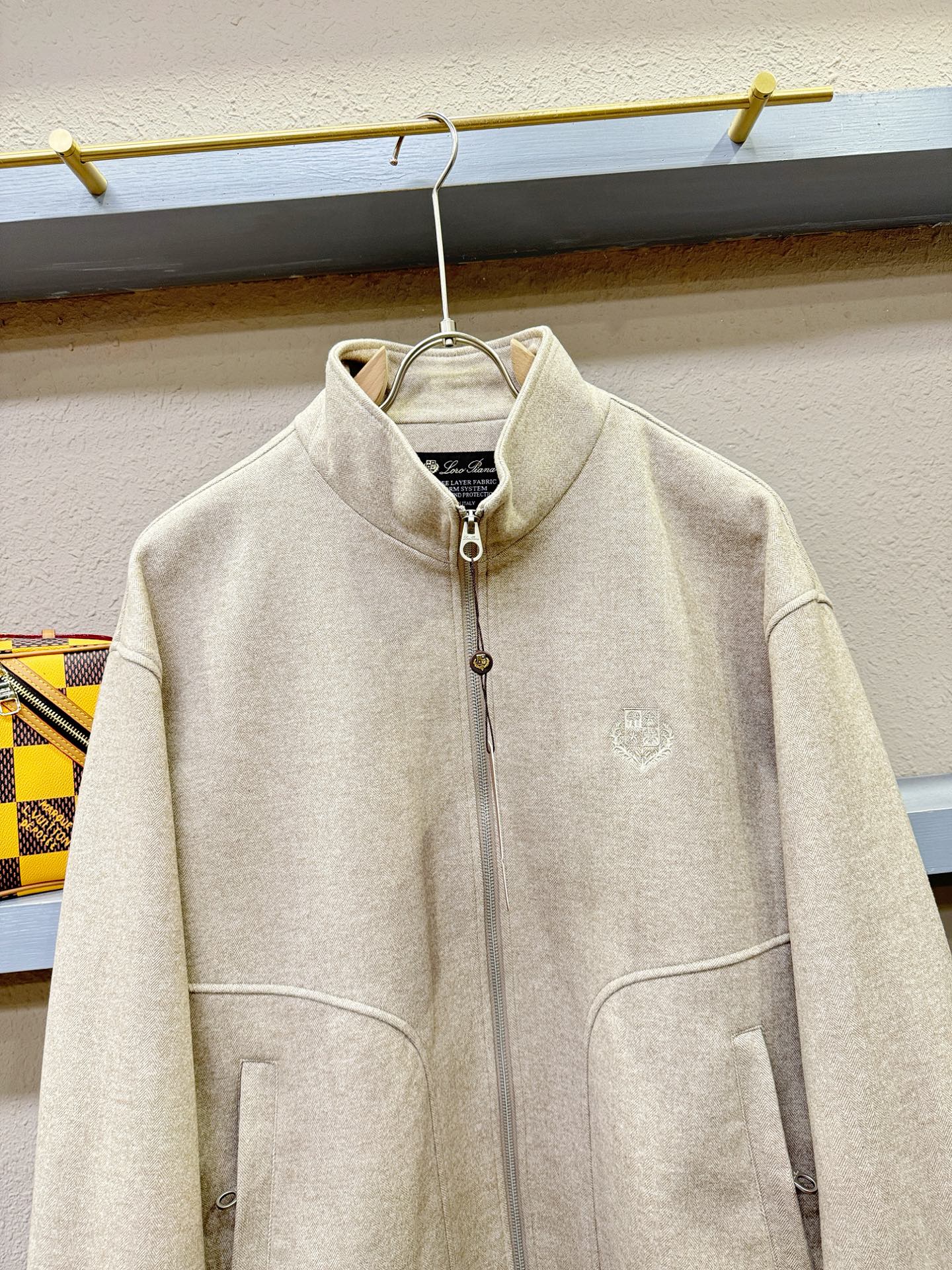 Loro Piana诺悠翩雅 2025秋冬新款外套，精工刺绣，羊毛面料，立体有型，辨识度高，独一无二的混