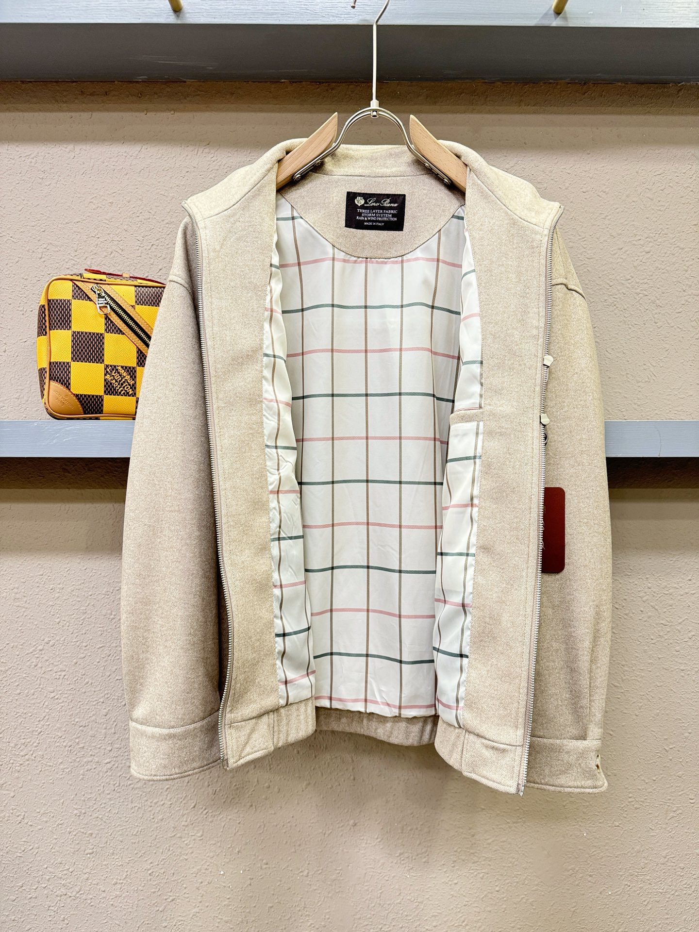 Loro Piana诺悠翩雅 2025秋冬新款外套，精工刺绣，羊毛面料，立体有型，辨识度高，独一无二的混